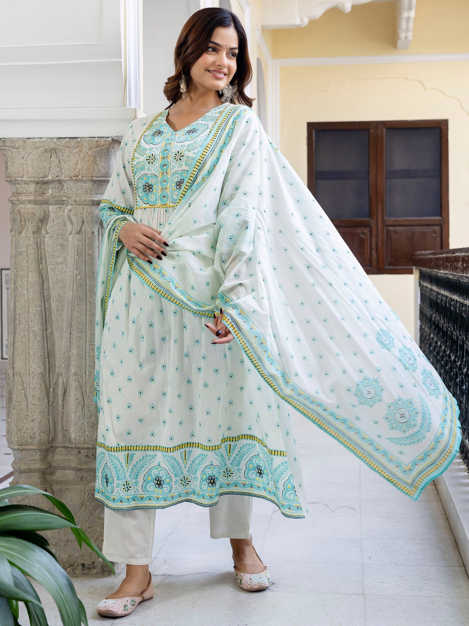 indo era, suit, kurta set for women, indo era kurta, kurta sets for ladies, summer dresses for women, 3 piece suit, cotton kurta set for women, new arrivals, women kurti plazo set, women in suit, kurta suit, floral kurta, short suit, spring summer, White suit