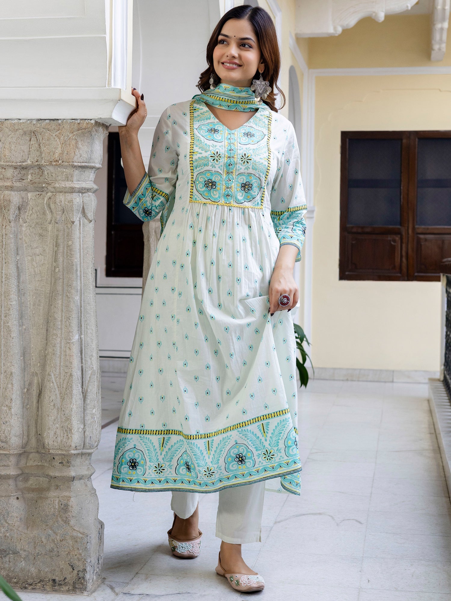 indo era, suit, kurta set for women, indo era kurta, kurta sets for ladies, summer dresses for women, 3 piece suit, cotton kurta set for women, new arrivals, women kurti plazo set, women in suit, kurta suit, floral kurta, short suit, spring summer, White suit