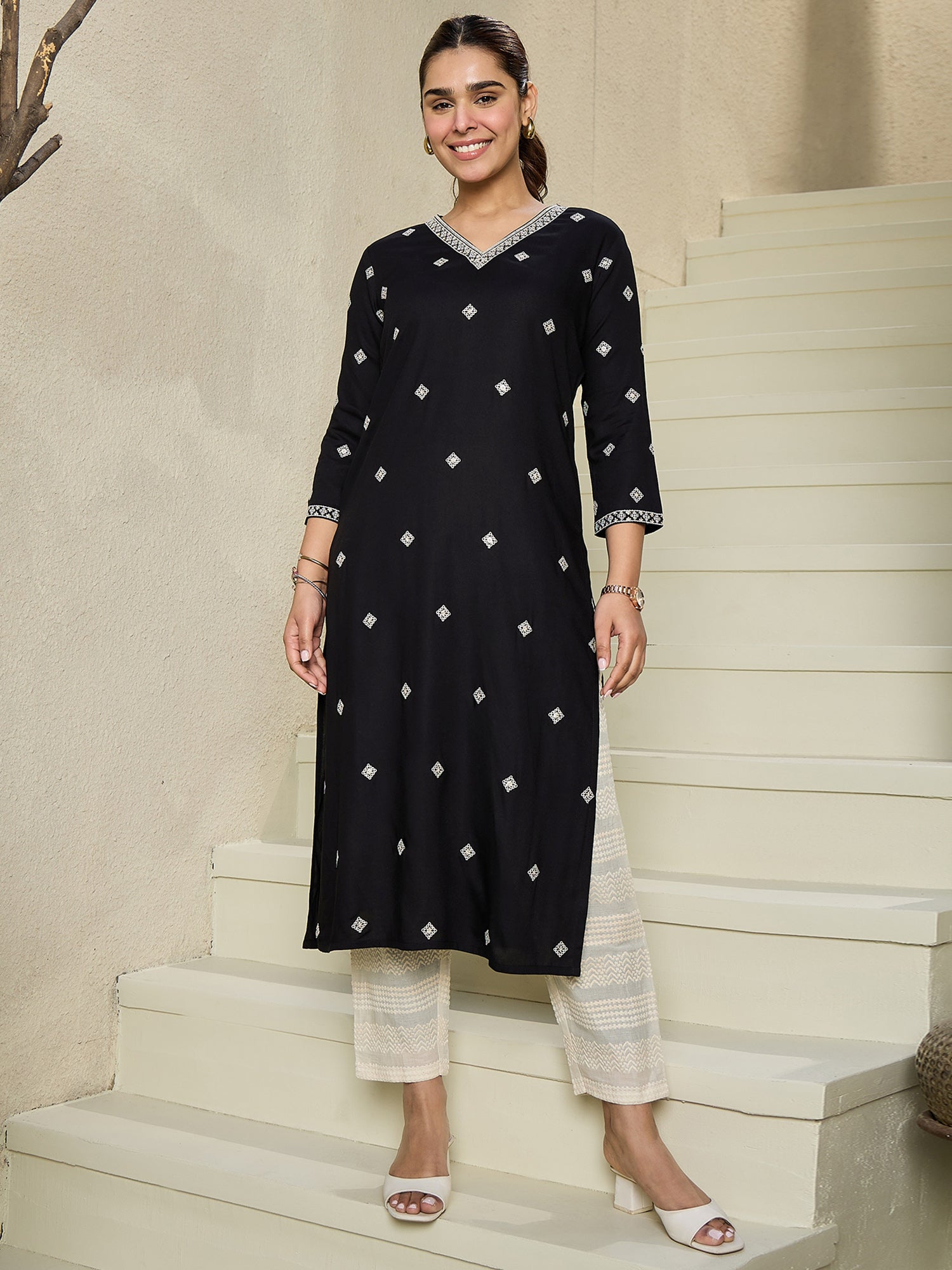 indo era, indoera, indo era kurta, heeramandi dress, heeramandi, dress for women, kurta for women, kurtaset for women, indo era kurta set, indo era suit, anarkali kurta, salwar suit, sharara set, cotton kurta, dress for women, kurta for women, birthday dress for women, gown for women, formal dress for women, party wear for women, summer dress, female kurti, cotton dress for women, kurta with dupatta, dressing style, casual look, new arrival for women, Black kurta