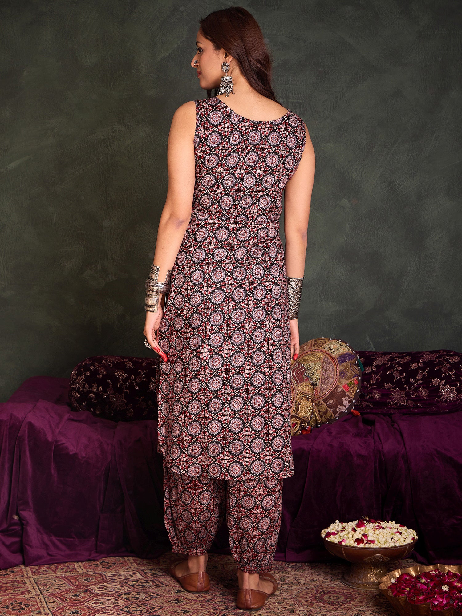 indo era, indoera, heeramandi dress, women kurta, kurta for women, women suit, 3 piece dress for women, 2 piece suit for women, sundress, summer sale, summer look, dress for wedding, birthday outfit for women, kurti, anarkali suit, pakistani suit, coord set women, maxi sundress for women, women suit, summer dress, salwar suit, cotton kurta for women, sharara suit for women, plazo suit, sleeveless kurti, office wear for women, party wear for women, dress for mother day, mother day outfit,