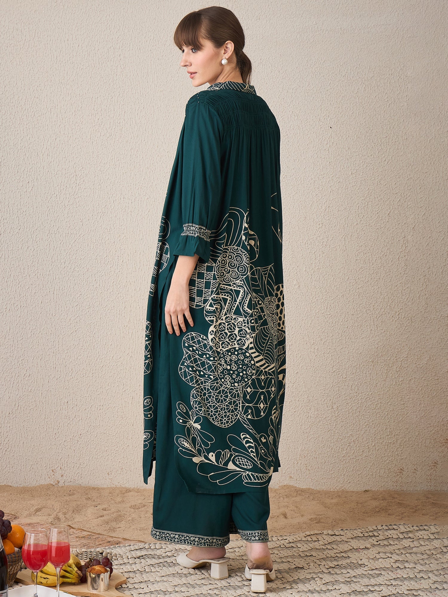indo era, indoera, indo era kurta, heeramandi dress, heeramandi, dress for women, kurta for women, kurtaset for women, indo era kurta set, indo era suit, anarkali kurta, salwar suit, sharara set, cotton kurta, dress for women, kurta for women, birthday dress for women, gown for women, formal dress for women, party wear for women, summer dress, female kurti, cotton dress for women, kurta with dupatta, dressing style, casual look, new arrival for women, Green suit