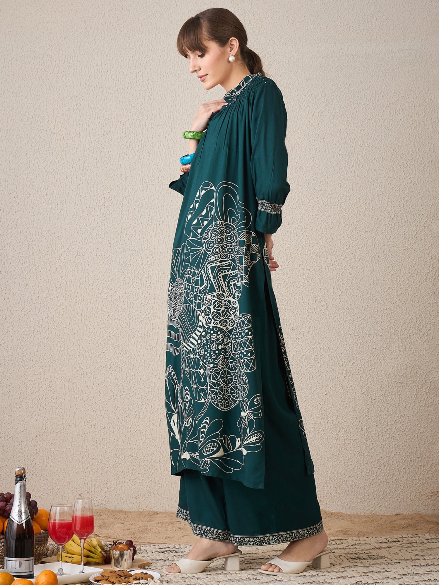 indo era, indoera, indo era kurta, heeramandi dress, heeramandi, dress for women, kurta for women, kurtaset for women, indo era kurta set, indo era suit, anarkali kurta, salwar suit, sharara set, cotton kurta, dress for women, kurta for women, birthday dress for women, gown for women, formal dress for women, party wear for women, summer dress, female kurti, cotton dress for women, kurta with dupatta, dressing style, casual look, new arrival for women, Green suit