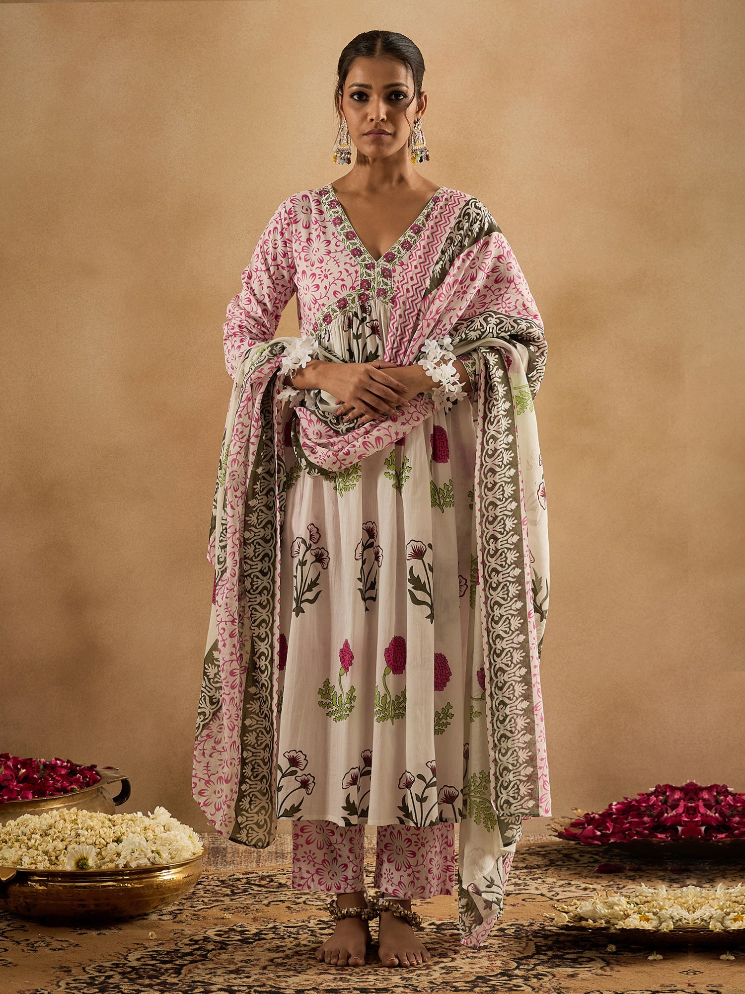White Kurta Sets  For women,indo era, indoera, kurta set for women, women kurta set, women suit, summer wear for women, cotton suit set, women cotton kurta, cotton kurta with dupatta