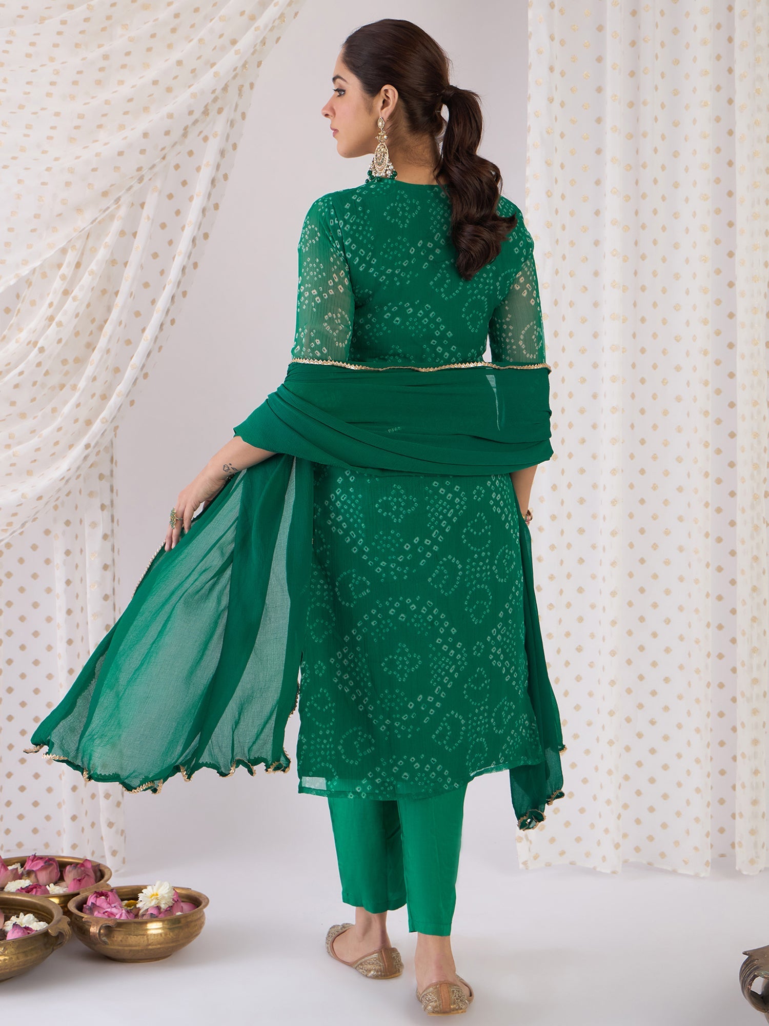 indo era, indoera, indo era kurta, heeramandi dress, heeramandi, dress for women, kurta for women, kurtaset for women, indo era kurta set, indo era suit, anarkali kurta, salwar suit, sharara set, cotton kurta, dress for women, kurta for women, birthday dress for women, gown for women, formal dress for women, party wear for women, summer dress, female kurti, cotton dress for women, kurta with dupatta, dressing style, casual look, new arrival for women, Green suit
