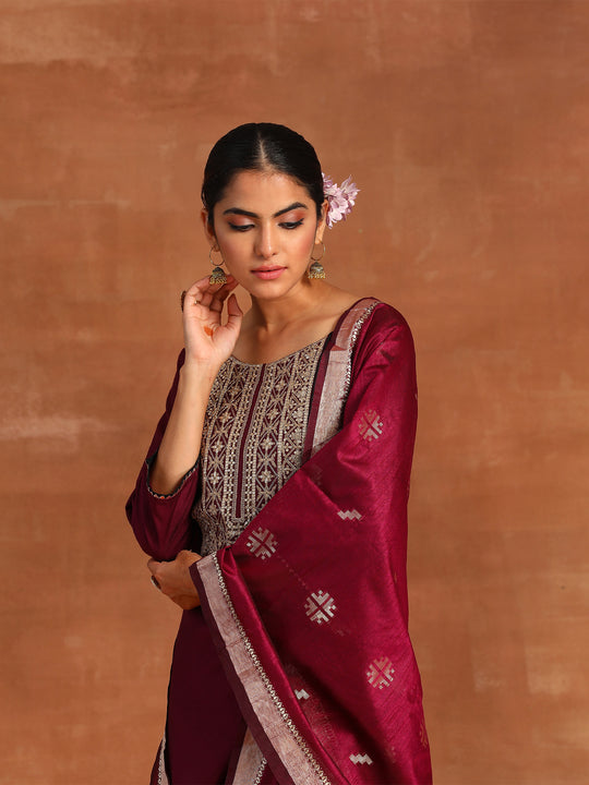 Indo Era Purple Embroidered Straight Kurta Trouser With Dupatta Set