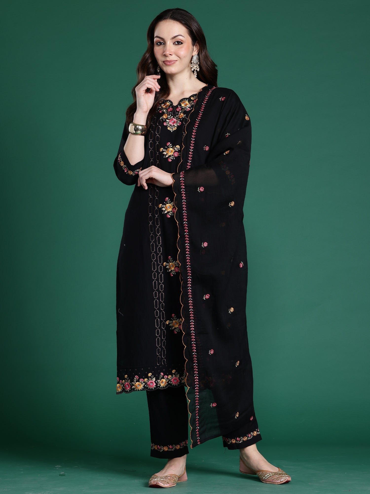 indo era, suit, kurta set for women, indo era kurta, kurta sets for ladies, summer dresses for women, 3 piece suit, cotton kurta set for women, new arrivals, women kurti plazo set, women in suit, kurta suit, floral kurta, short suit, spring summer, Black suit