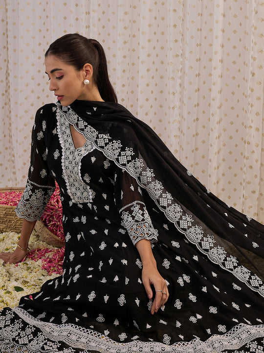 Black Embroidered Straight Kurta Trousers With Dupatta