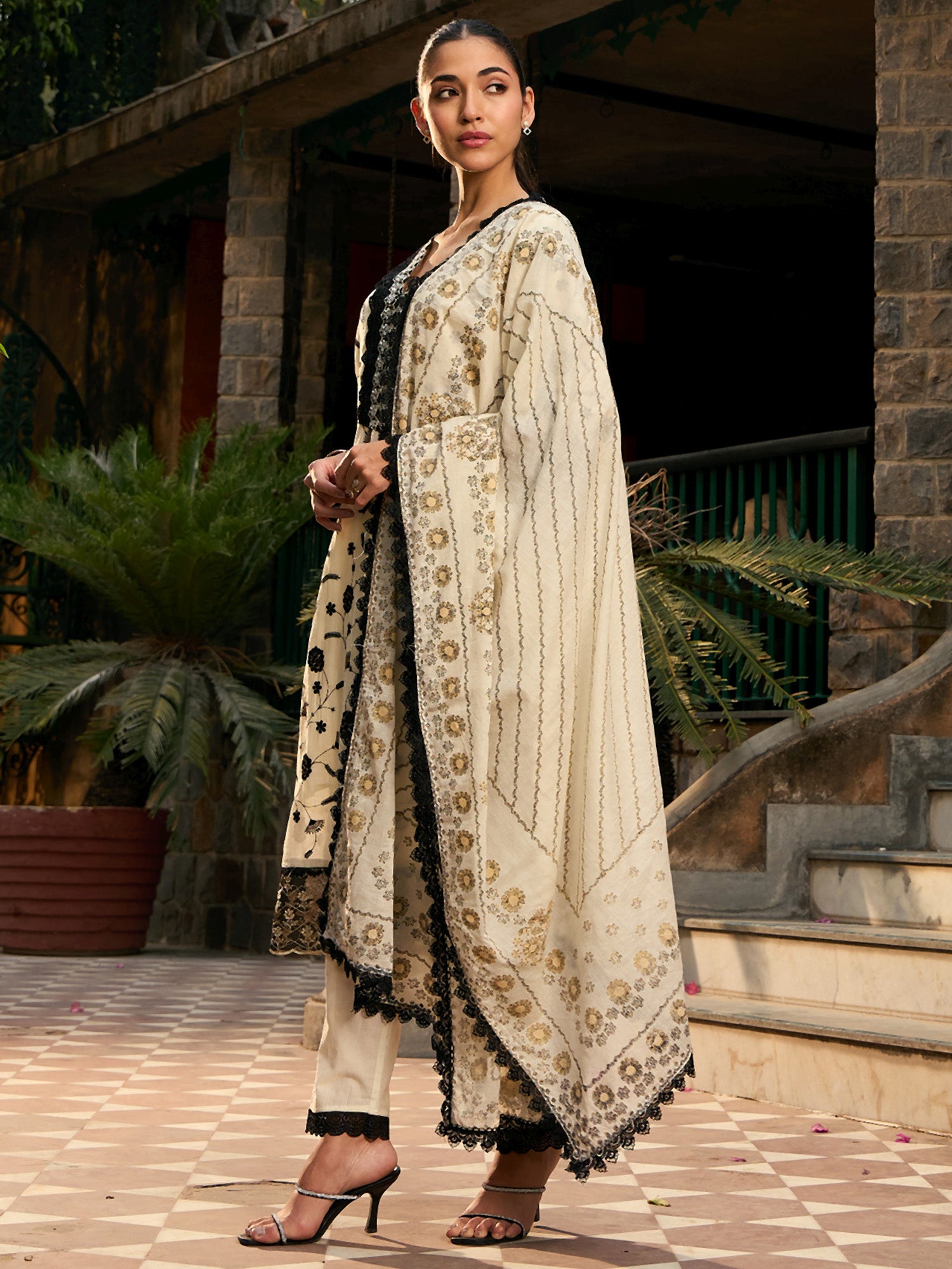 indo era, indoera, indo era kurta, heeramandi dress, heeramandi, dress for women, kurta for women, kurtaset for women, indo era kurta set, indo era suit, anarkali kurta, salwar suit, sharara set, cotton kurta, dress for women, kurta for women, birthday dress for women, gown for women, formal dress for women, party wear for women, summer dress, female kurti, cotton dress for women, kurta with dupatta, dressing style, casual look, new arrival for women, Off White suit