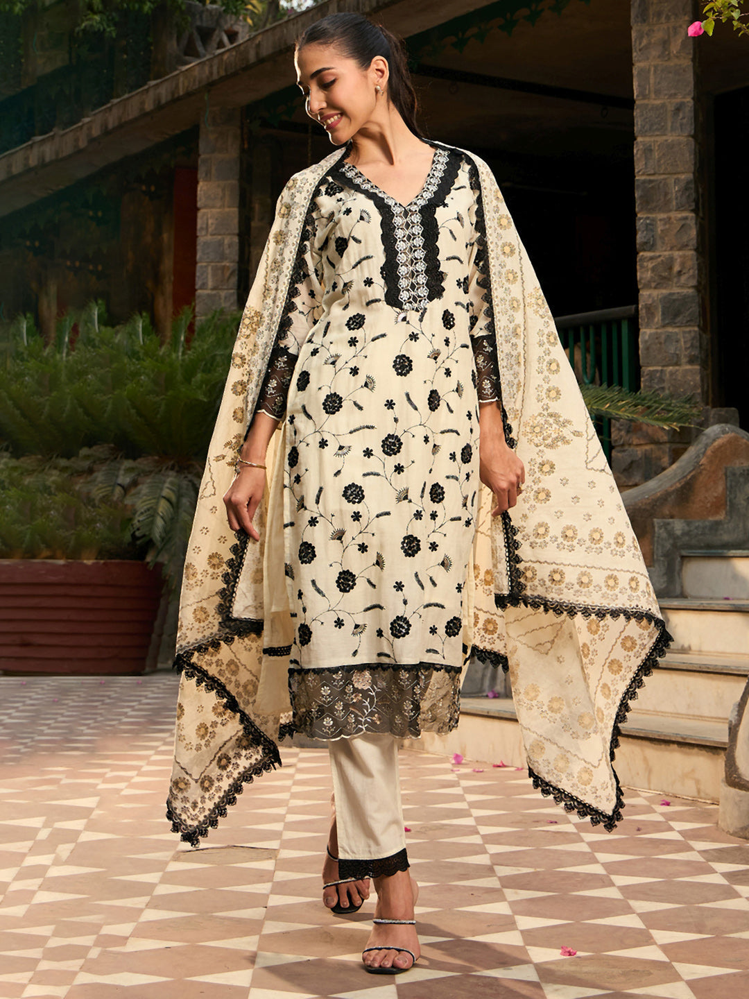 indo era, indoera, indo era kurta, heeramandi dress, heeramandi, dress for women, kurta for women, kurtaset for women, indo era kurta set, indo era suit, anarkali kurta, salwar suit, sharara set, cotton kurta, dress for women, kurta for women, birthday dress for women, gown for women, formal dress for women, party wear for women, summer dress, female kurti, cotton dress for women, kurta with dupatta, dressing style, casual look, new arrival for women, Off White suit
