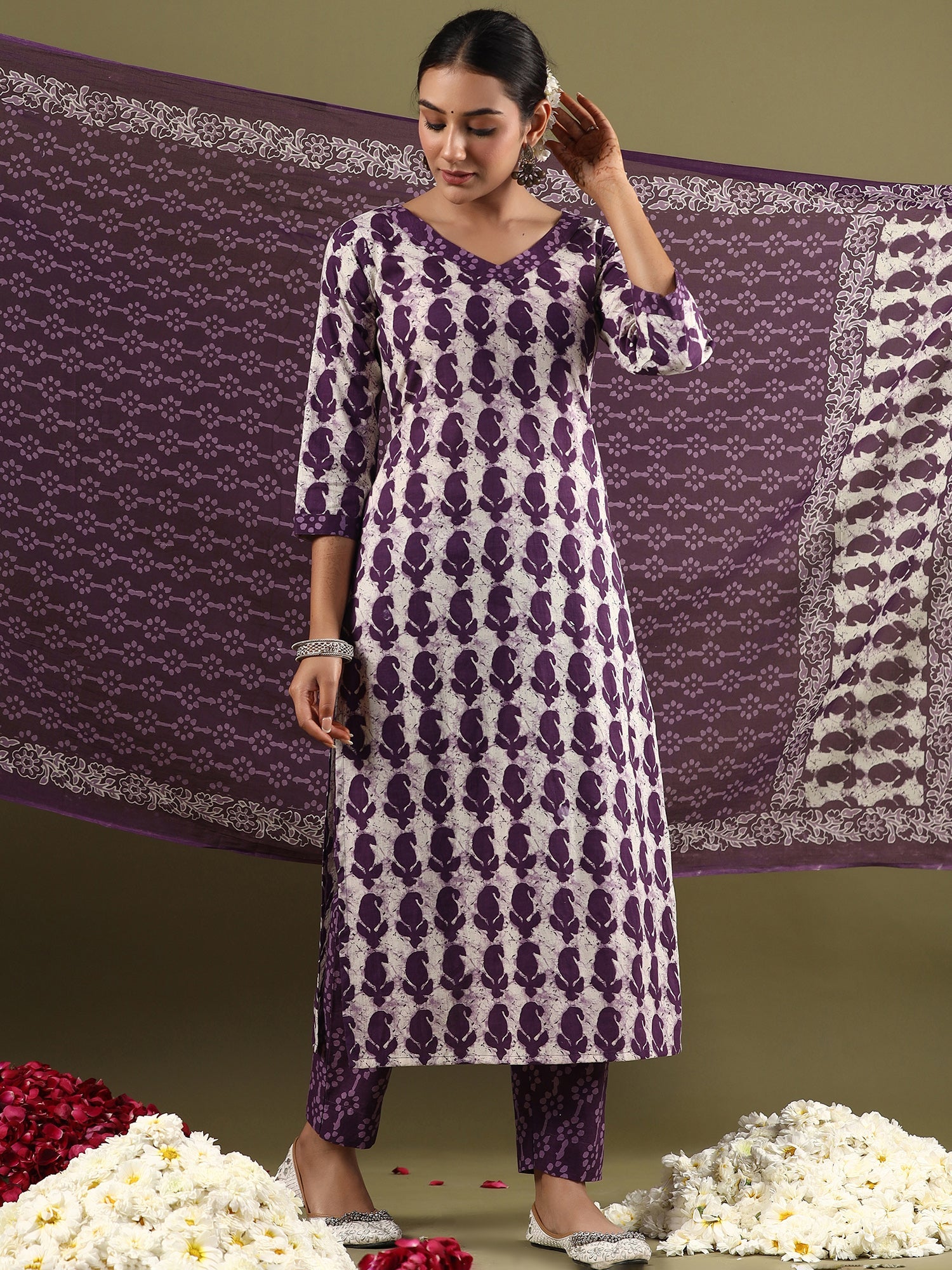 indo era, indoera, heeramandi dress, women kurta, kurta for women, women suit, 3 piece dress for women, 2 piece suit for women, sundress, summer sale, summer look, dress for wedding, birthday outfit for women, kurti, anarkali suit, pakistani suit, coord set women, maxi sundress for women, women suit, summer dress, salwar suit, cotton kurta for women, sharara suit for women, plazo suit, sleeveless kurti, office wear for women, party wear for women, dress for mother day, mother day outfit,