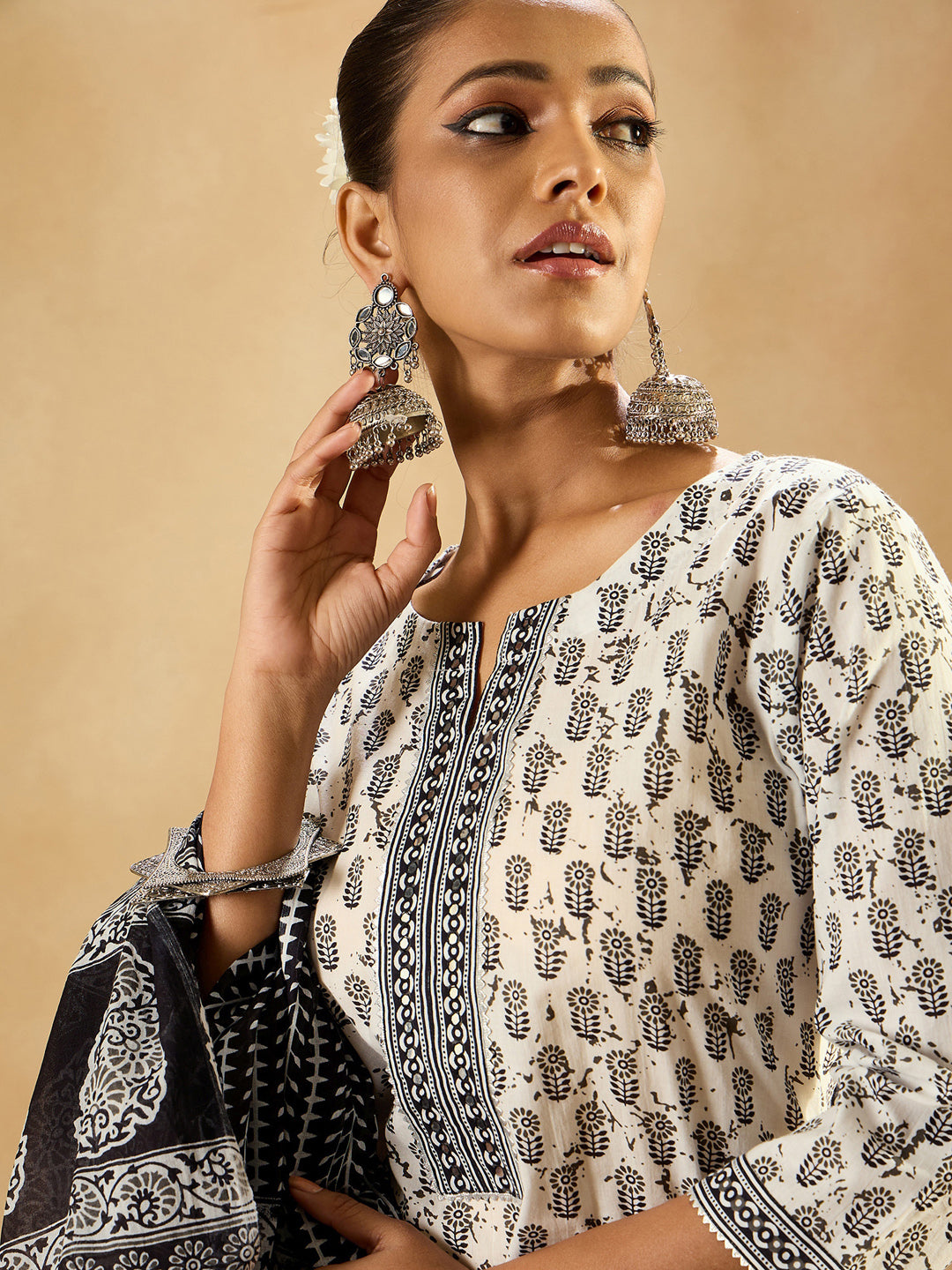 indo era, indoera, indo era kurta, heeramandi dress, heeramandi, dress for women, kurta for women, kurtaset for women, indo era kurta set, indo era suit, anarkali kurta, salwar suit, sharara set, cotton kurta, dress for women, kurta for women, birthday dress for women, gown for women, formal dress for women, party wear for women, summer dress, female kurti, cotton dress for women, kurta with dupatta, dressing style, casual look, new arrival for women, White suit