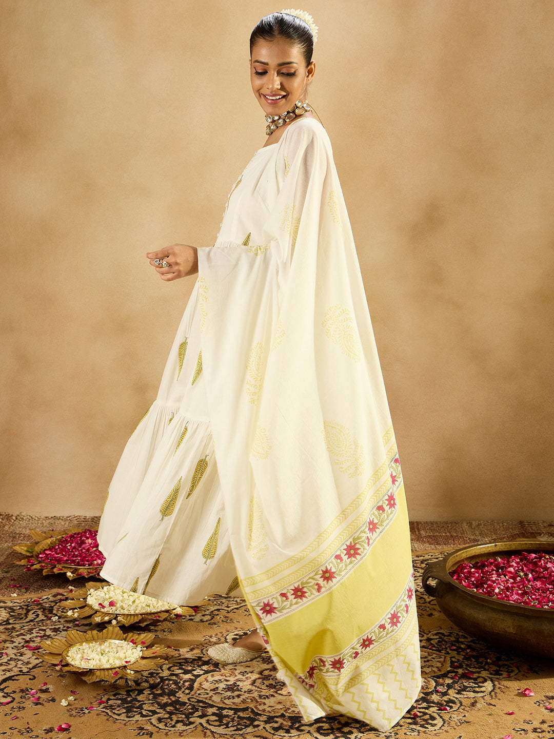 indo era, indoera, indo era kurta, heeramandi dress, heeramandi, dress for women, kurta for women, kurtaset for women, indo era kurta set, indo era suit, anarkali kurta, salwar suit, sharara set, cotton kurta, dress for women, kurta for women, birthday dress for women, gown for women, formal dress for women, party wear for women, summer dress, female kurti, cotton dress for women, kurta with dupatta, dressing style, casual look, new arrival for women, White suit