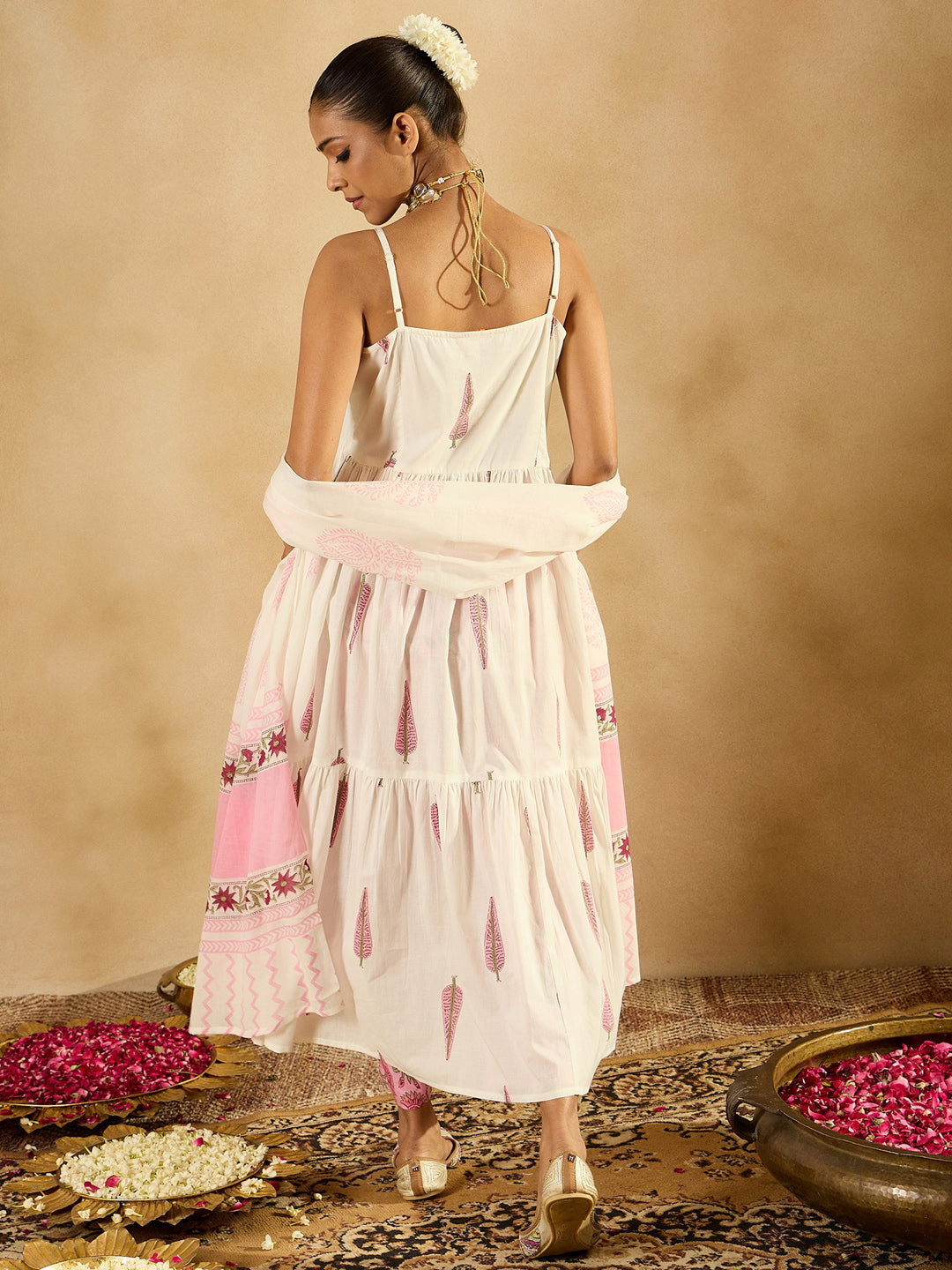 indo era, indoera, indo era kurta, heeramandi dress, heeramandi, dress for women, kurta for women, kurtaset for women, indo era kurta set, indo era suit, anarkali kurta, salwar suit, sharara set, cotton kurta, dress for women, kurta for women, birthday dress for women, gown for women, formal dress for women, party wear for women, summer dress, female kurti, cotton dress for women, kurta with dupatta, dressing style, casual look, new arrival for women,  suit