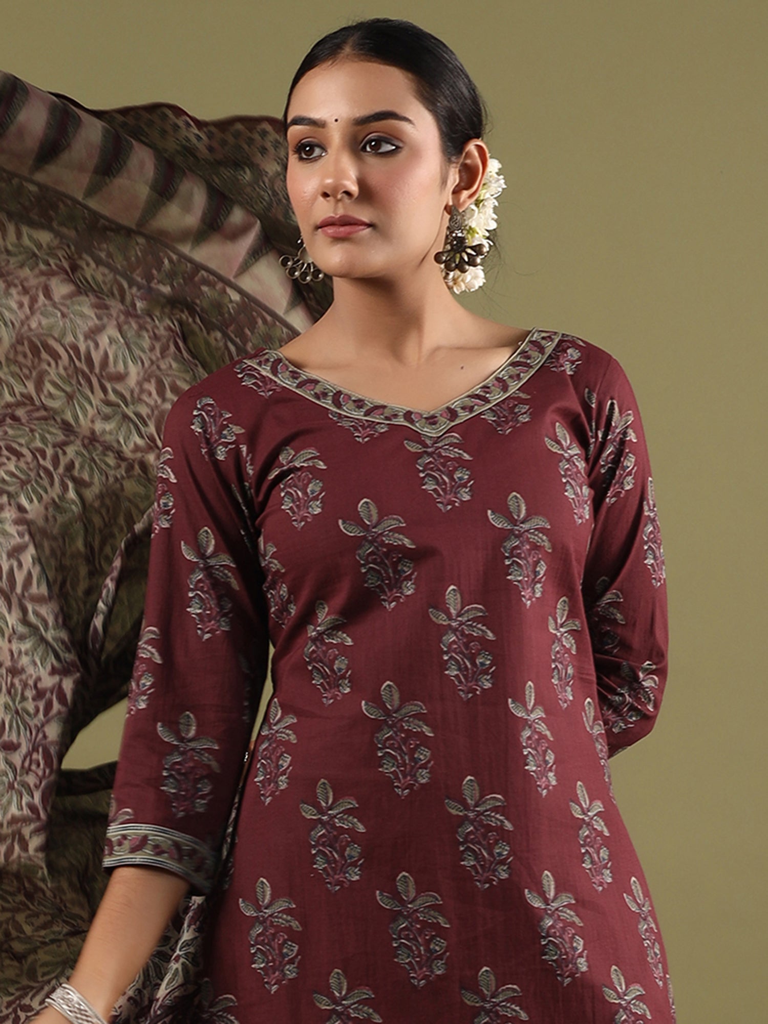 indo era, indoera, indo era kurta, heeramandi dress, heeramandi, dress for women, kurta for women, kurtaset for women, indo era kurta set, indo era suit, anarkali kurta, salwar suit, sharara set, cotton kurta, dress for women, kurta for women, birthday dress for women, gown for women, formal dress for women, party wear for women, summer dress, female kurti, cotton dress for women, kurta with dupatta, dressing style, casual look, new arrival for women, Burgundy suit