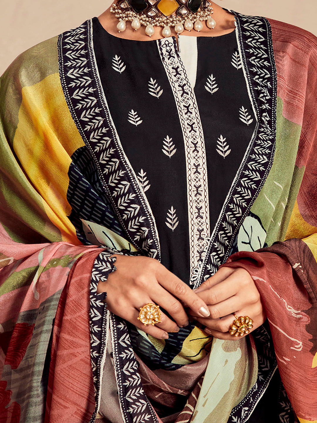 indo era, indoera, heeramandi dress, women kurta, kurta for women, women suit, 3 piece dress for women, 2 piece suit for women, sundress, summer sale, summer look, dress for wedding, birthday outfit for women, kurti, anarkali suit, pakistani suit, coord set women, maxi sundress for women, women suit, summer dress, salwar suit, cotton kurta for women, sharara suit for women, plazo suit, sleeveless kurti, office wear for women, party wear for women, dress for mother day, mother day outfit,