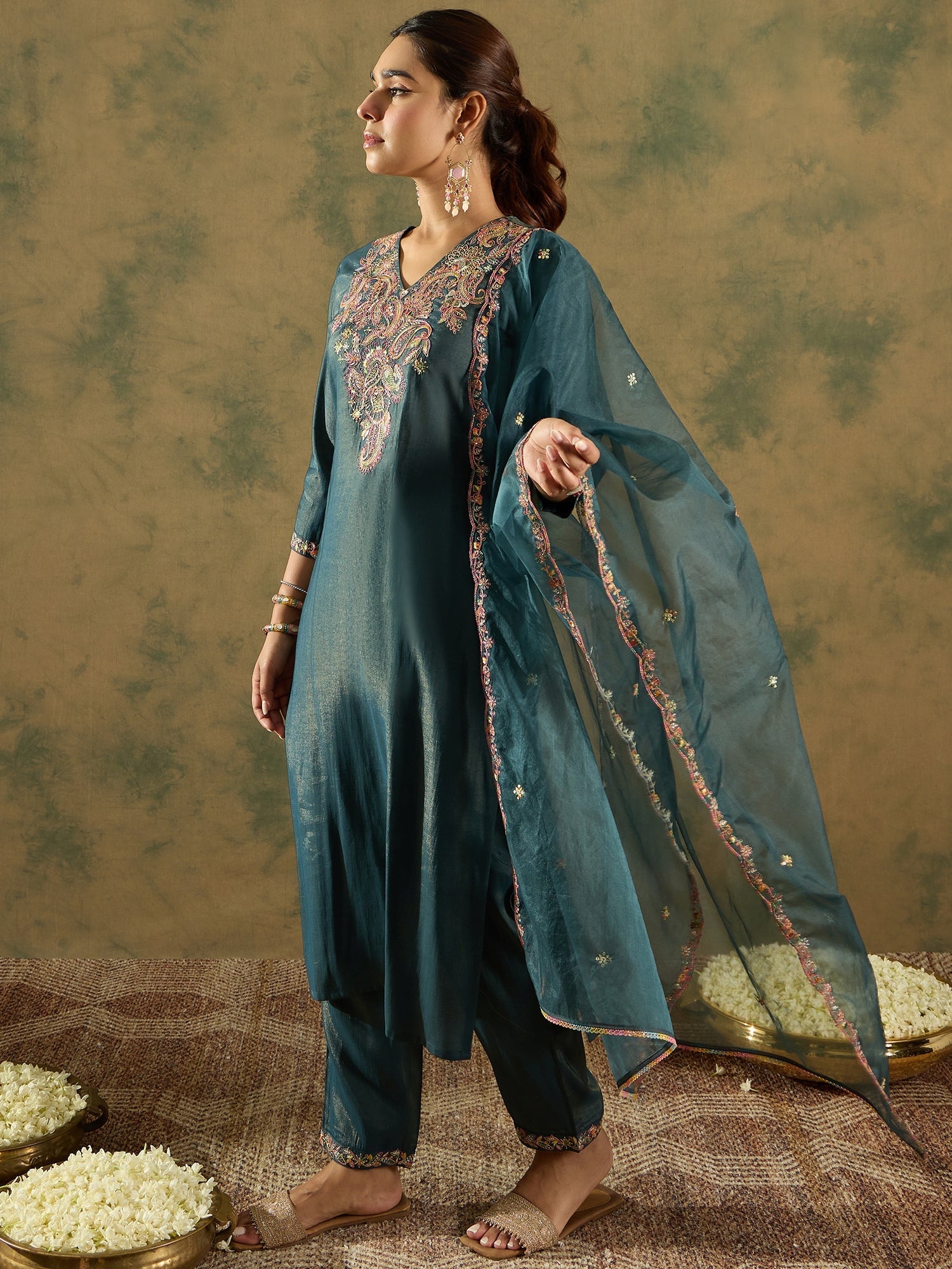 indo era, suit, kurta set for women, indo era kurta, kurta sets for ladies, summer dresses for women, 3 piece suit, cotton kurta set for women, new arrivals, women kurti plazo set, women in suit, kurta suit, floral kurta, short suit, spring summer, Green suit