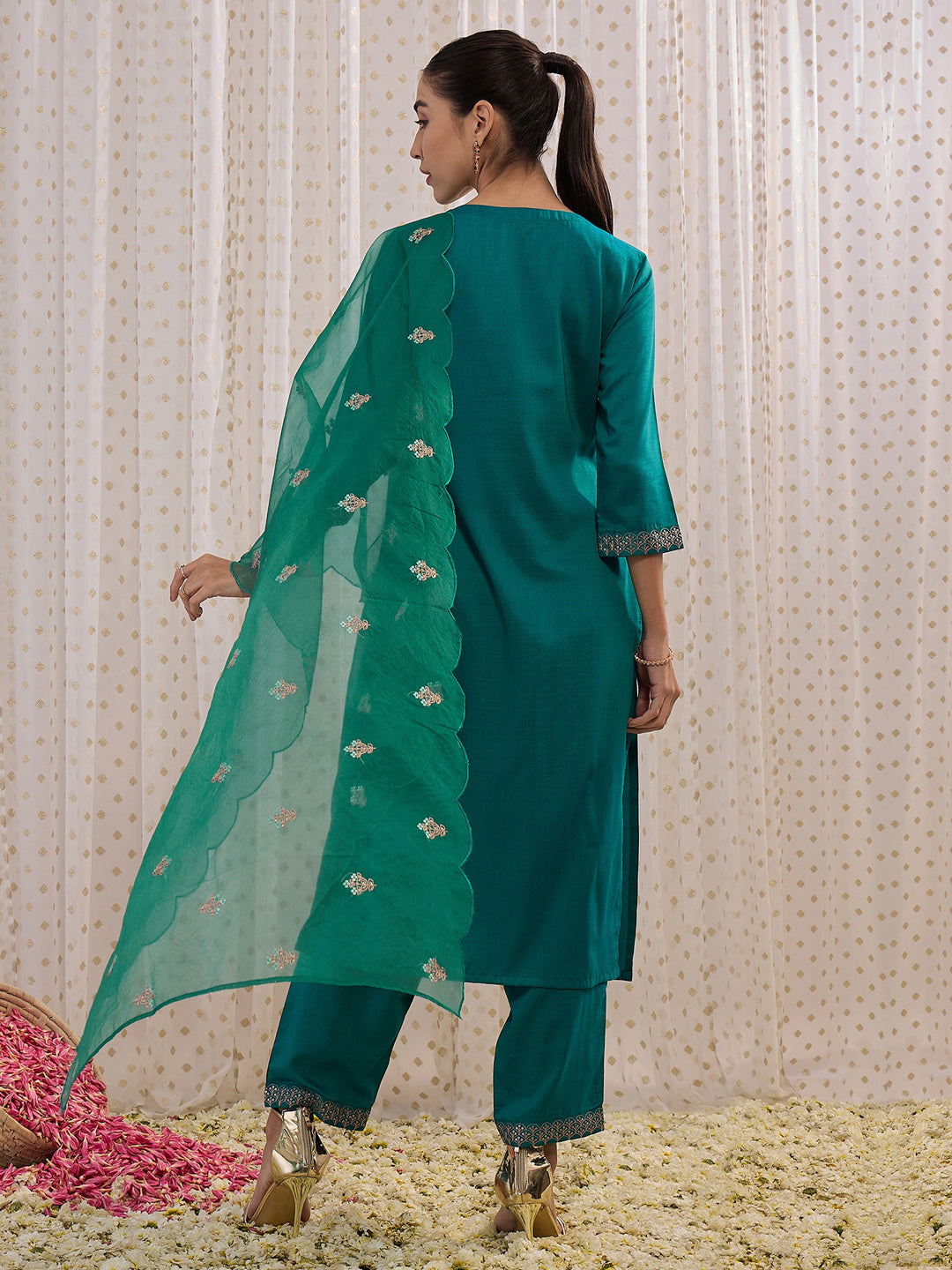 indo era, indoera, indo era kurta, heeramandi dress, heeramandi, dress for women, kurta for women, kurtaset for women, indo era kurta set, indo era suit, anarkali kurta, salwar suit, sharara set, cotton kurta, dress for women, kurta for women, birthday dress for women, gown for women, formal dress for women, party wear for women, summer dress, female kurti, cotton dress for women, kurta with dupatta, dressing style, casual look, new arrival for women, Teal suit
