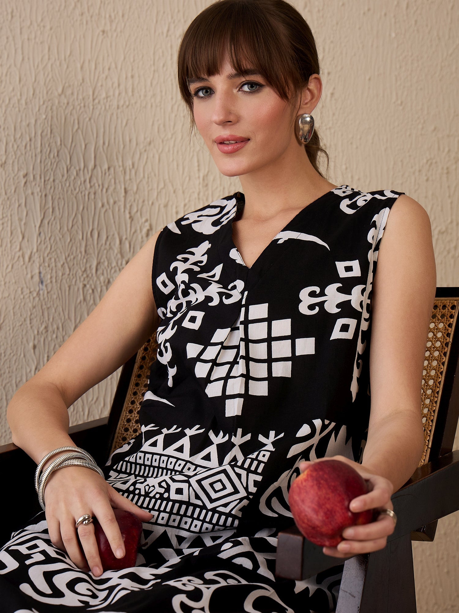 indo era, indoera, heeramandi dress, women kurta, kurta for women, women suit, 3 piece dress for women, 2 piece suit for women, sundress, summer sale, summer look, dress for wedding, birthday outfit for women, kurti, anarkali suit, pakistani suit, coord set women, maxi sundress for women, women suit, summer dress, salwar suit, cotton kurta for women, sharara suit for women, plazo suit, sleeveless kurti, office wear for women, party wear for women, dress for mother day, mother day outfit,
