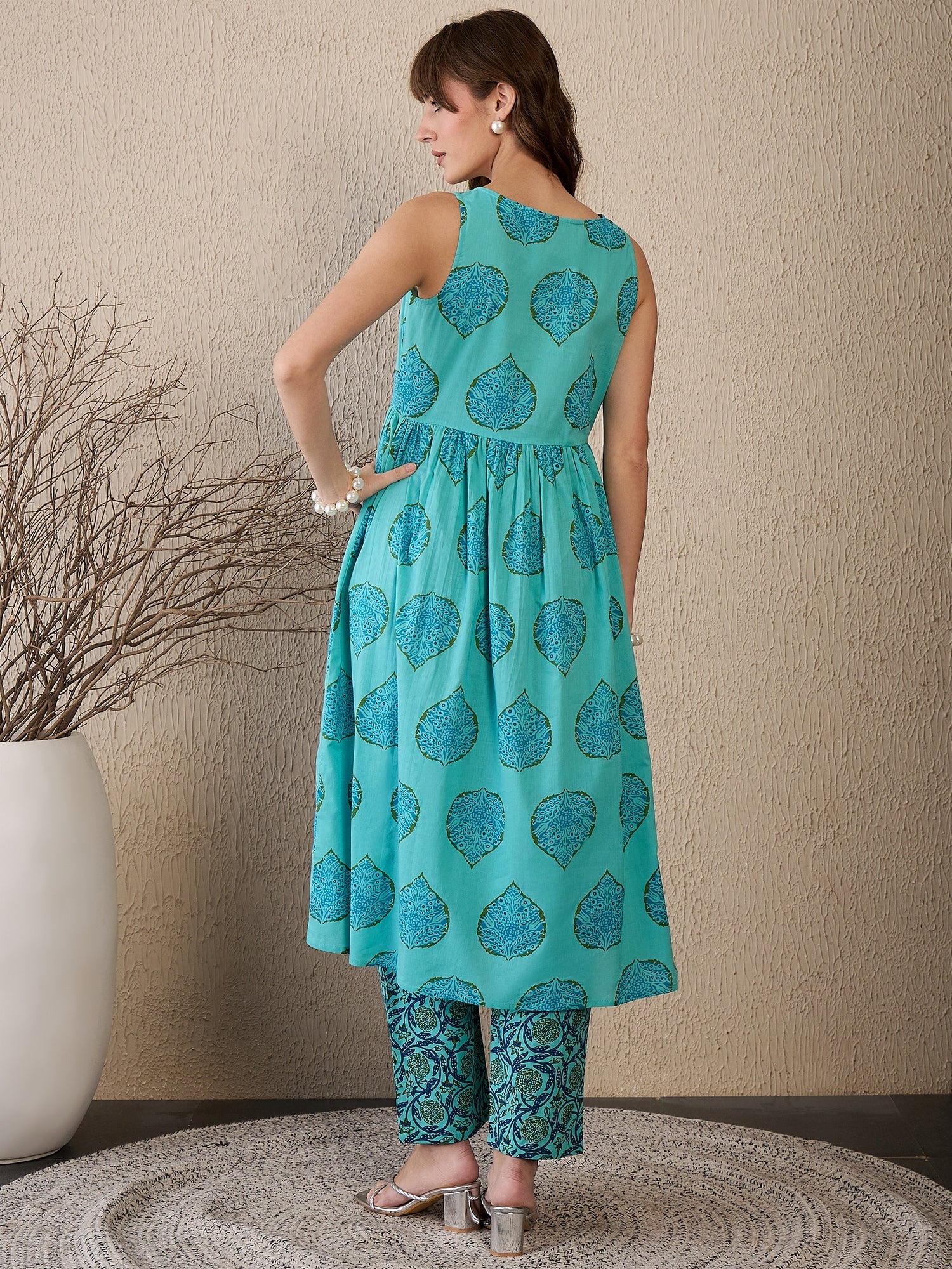 indo era, indoera, heeramandi dress, women kurta, kurta for women, women suit, 3 piece dress for women, 2 piece suit for women, sundress, summer sale, summer look, dress for wedding, birthday outfit for women, kurti, anarkali suit, pakistani suit, coord set women, maxi sundress for women, women suit, summer dress, salwar suit, cotton kurta for women, sharara suit for women, plazo suit, sleeveless kurti, office wear for women, party wear for women, dress for mother day, mother day outfit,