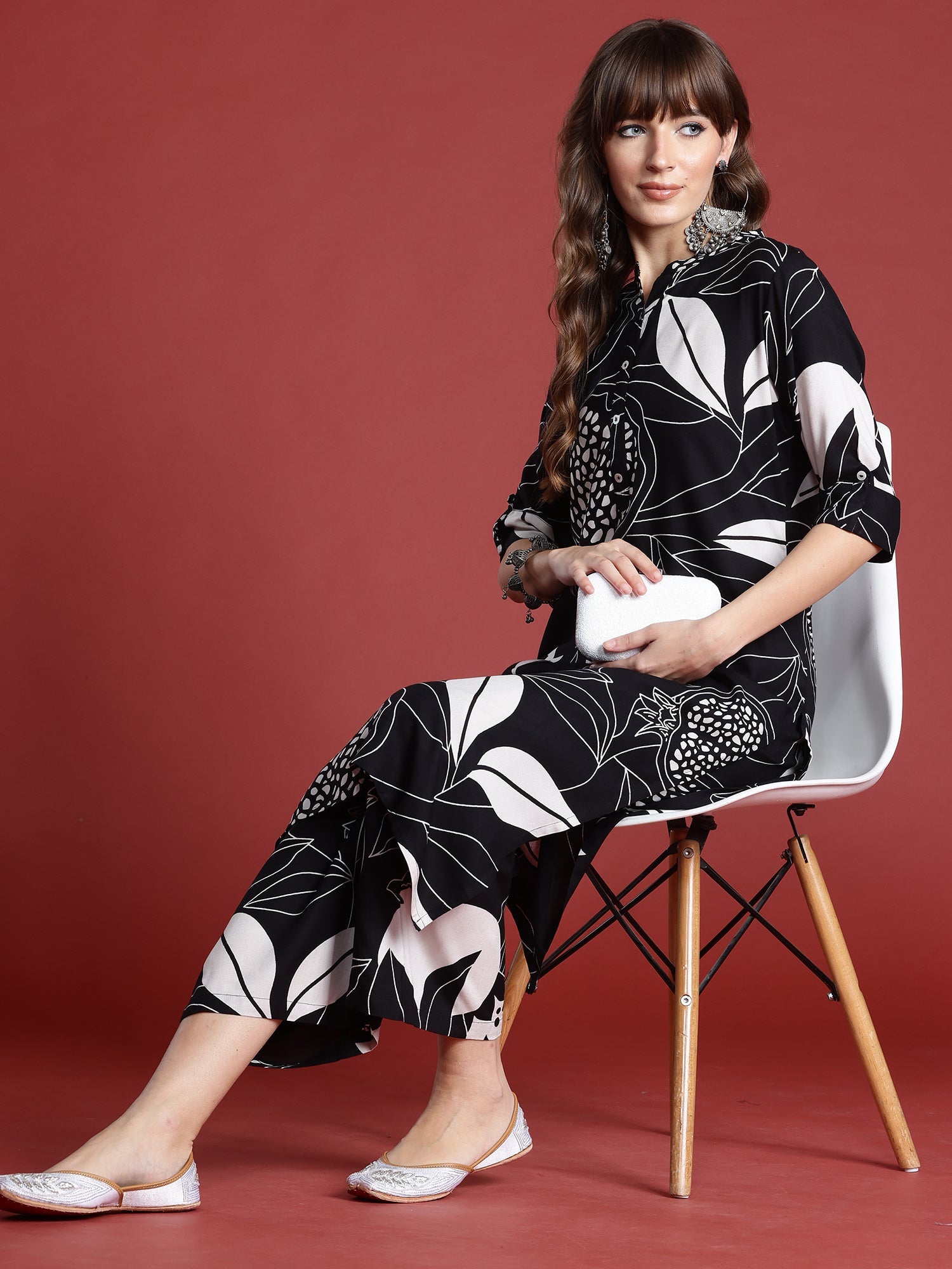 indo era, indoera, indo era kurta, heeramandi dress, heeramandi, dress for women, kurta for women, kurtaset for women, indo era kurta set, indo era suit, anarkali kurta, salwar suit, sharara set, cotton kurta, dress for women, kurta for women, birthday dress for women, gown for women, formal dress for women, party wear for women, summer dress, female kurti, cotton dress for women, kurta with dupatta, dressing style, casual look, new arrival for women, Black suit