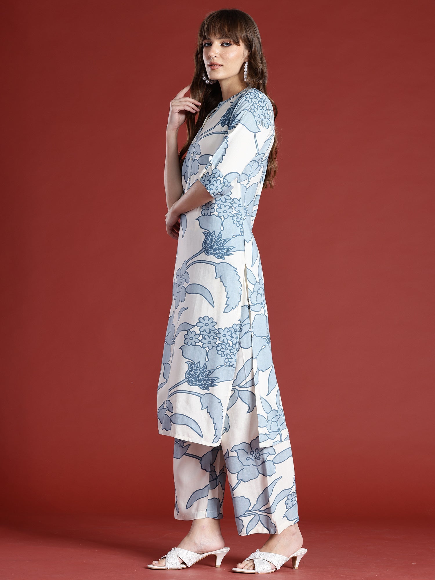 indo era, suit, kurta set for women, indo era kurta, kurta sets for ladies, summer dresses for women, 3 piece suit, cotton kurta set for women, new arrivals, women kurti plazo set, women in suit, kurta suit, floral kurta, short suit, spring summer, Off White suit