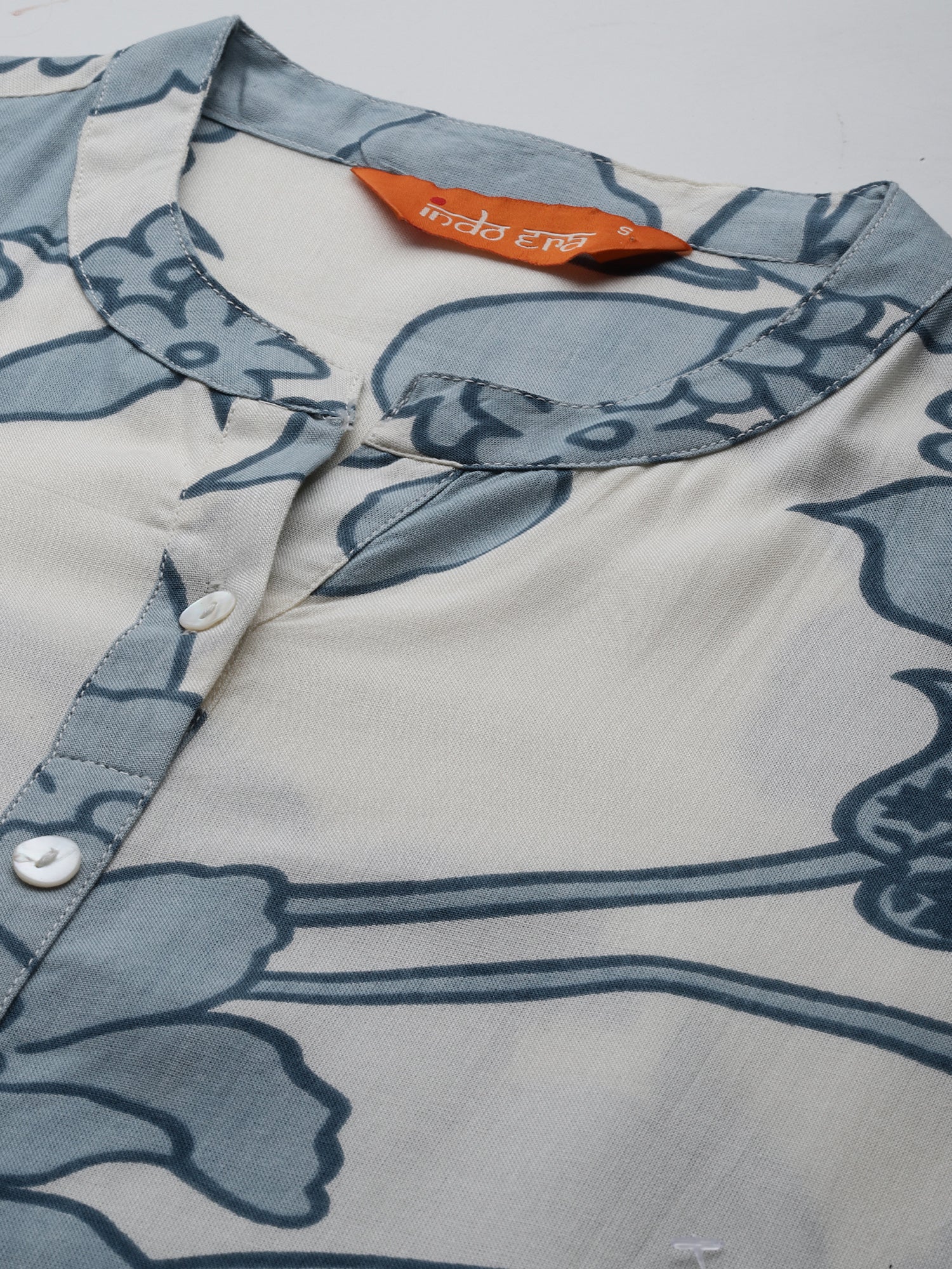indo era, suit, kurta set for women, indo era kurta, kurta sets for ladies, summer dresses for women, 3 piece suit, cotton kurta set for women, new arrivals, women kurti plazo set, women in suit, kurta suit, floral kurta, short suit, spring summer, Off White suit