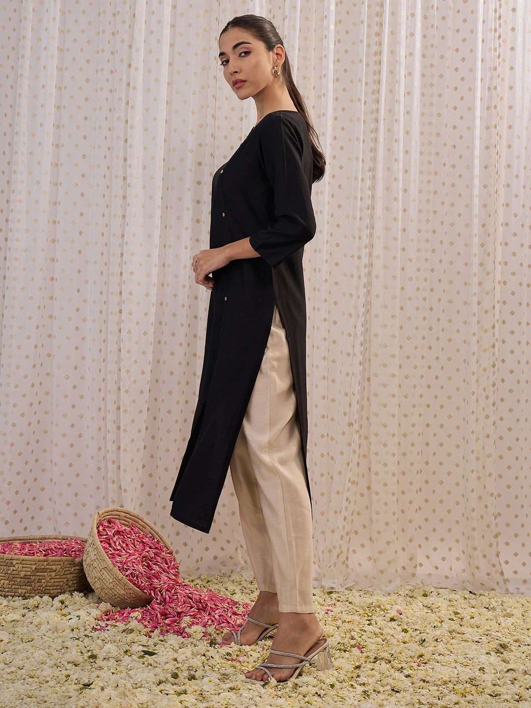 indo era, indoera, heeramandi dress, women kurta, kurta for women, women suit, 3 piece dress for women, 2 piece suit for women, sundress, summer sale, summer look, dress for wedding, birthday outfit for women, kurti, anarkali suit, pakistani suit, coord set women, maxi sundress for women, women suit, summer dress, salwar suit, cotton kurta for women, sharara suit for women, plazo suit, sleeveless kurti, office wear for women, party wear for women, dress for mother day, mother day outfit,