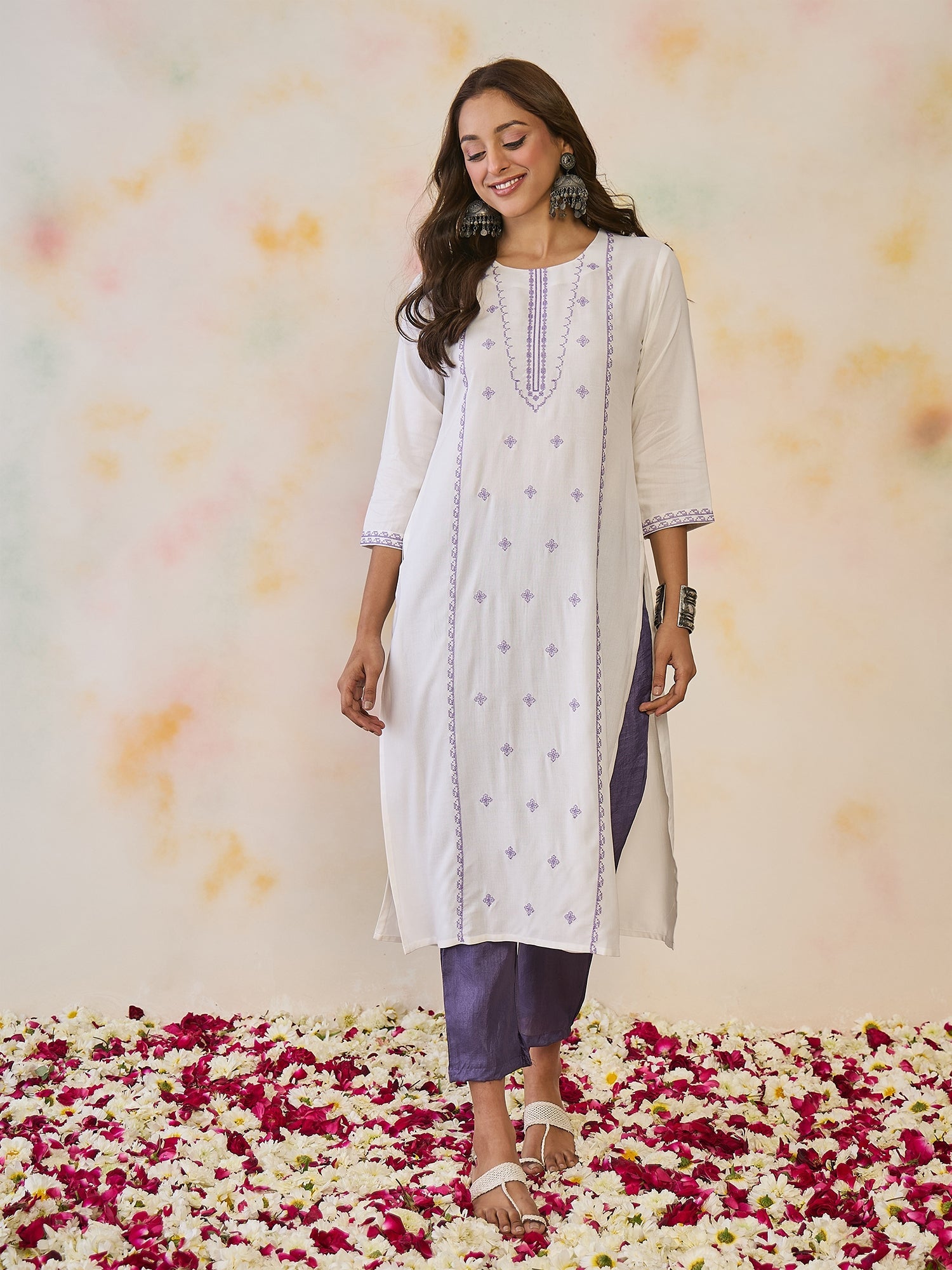 indo era, indoera, indo era kurta, heeramandi dress, heeramandi, dress for women, kurta for women, kurtaset for women, indo era kurta set, indo era suit, anarkali kurta, salwar suit, sharara set, cotton kurta, dress for women, kurta for women, birthday dress for women, gown for women, formal dress for women, party wear for women, summer dress, female kurti, cotton dress for women, kurta with dupatta, dressing style, casual look, new arrival for women, White kurta
