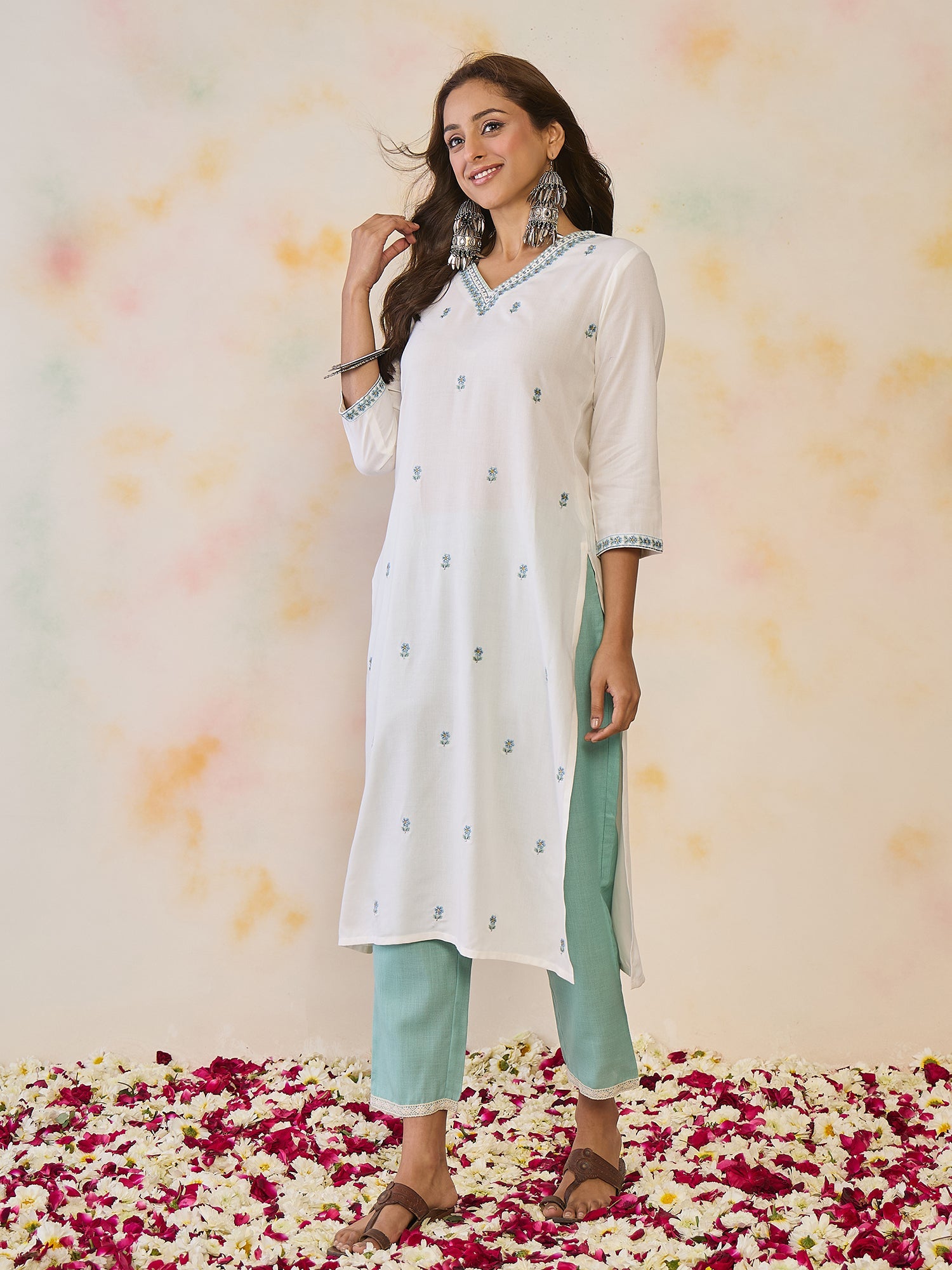 indo era, indoera, indo era kurta, heeramandi dress, heeramandi, dress for women, kurta for women, kurtaset for women, indo era kurta set, indo era suit, anarkali kurta, salwar suit, sharara set, cotton kurta, dress for women, kurta for women, birthday dress for women, gown for women, formal dress for women, party wear for women, summer dress, female kurti, cotton dress for women, kurta with dupatta, dressing style, casual look, new arrival for women, White kurta