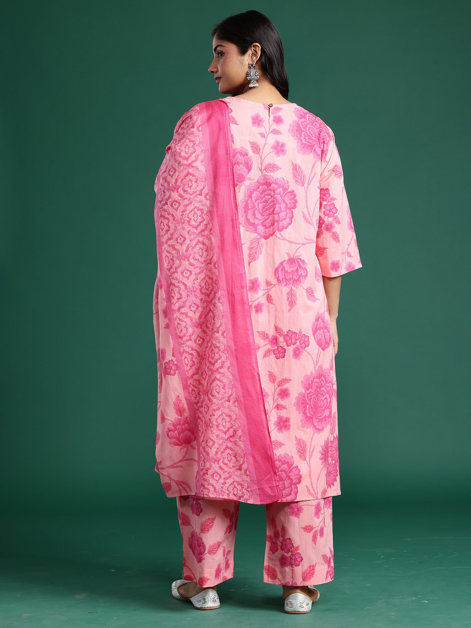 Plus Size Peach Printed Straight Kurta Trousers With Dupatta Set