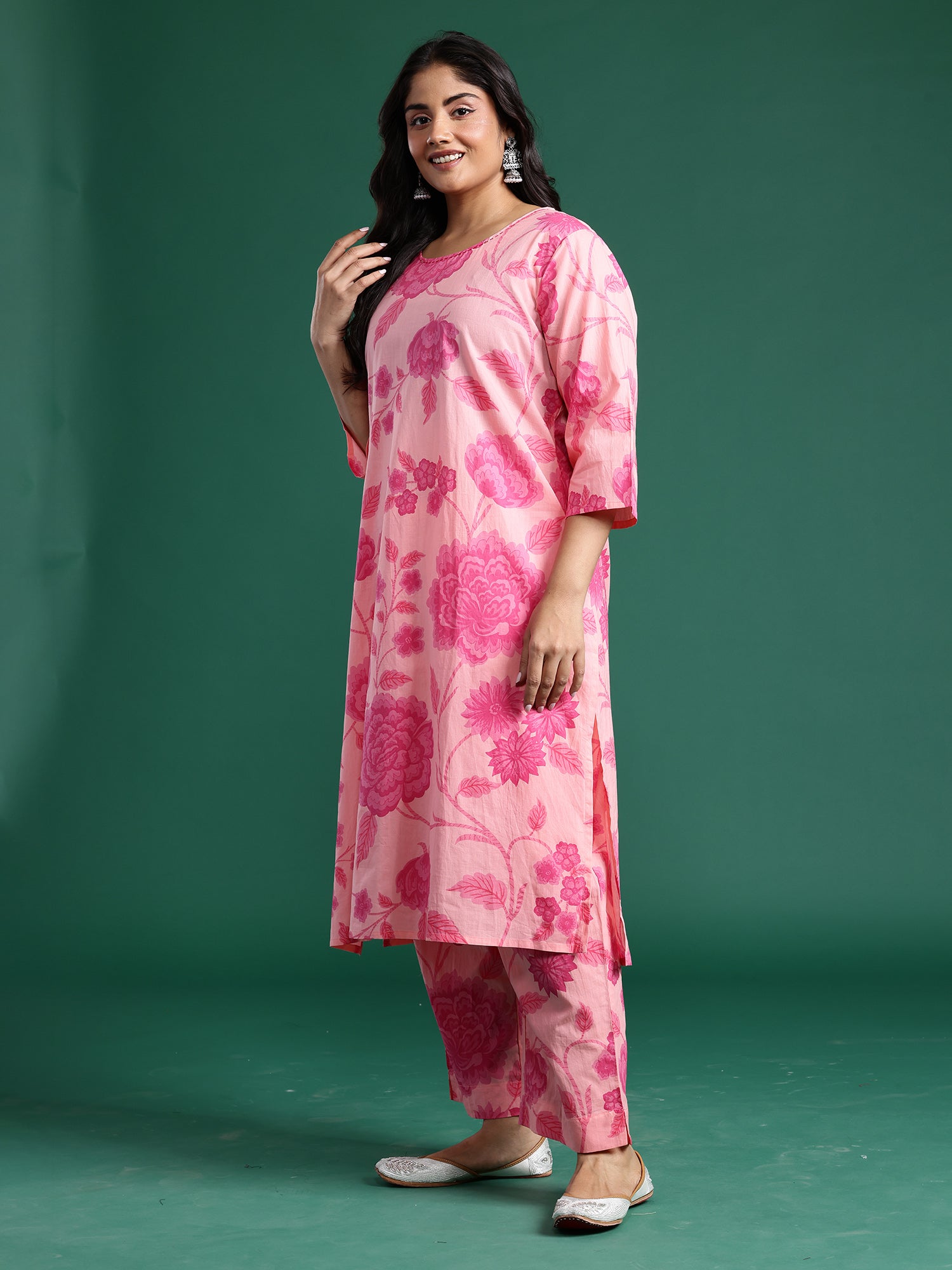 Plus Size Peach Printed Straight Kurta Trousers With Dupatta Set