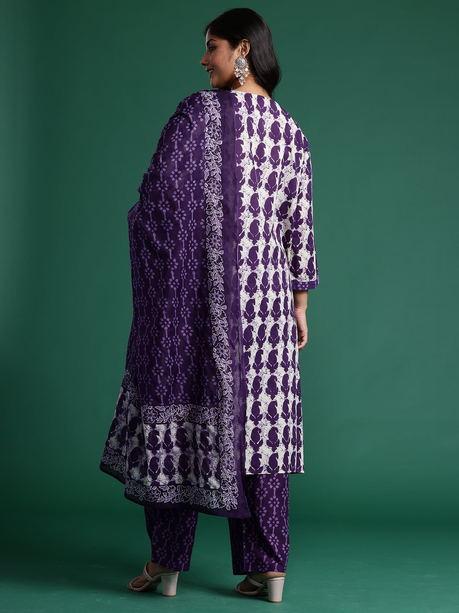 Purple Kurta Sets  For women,indo era, indoera, plus size kurta set, plus size suit for women, lavender kurta set, kurta set for women, 