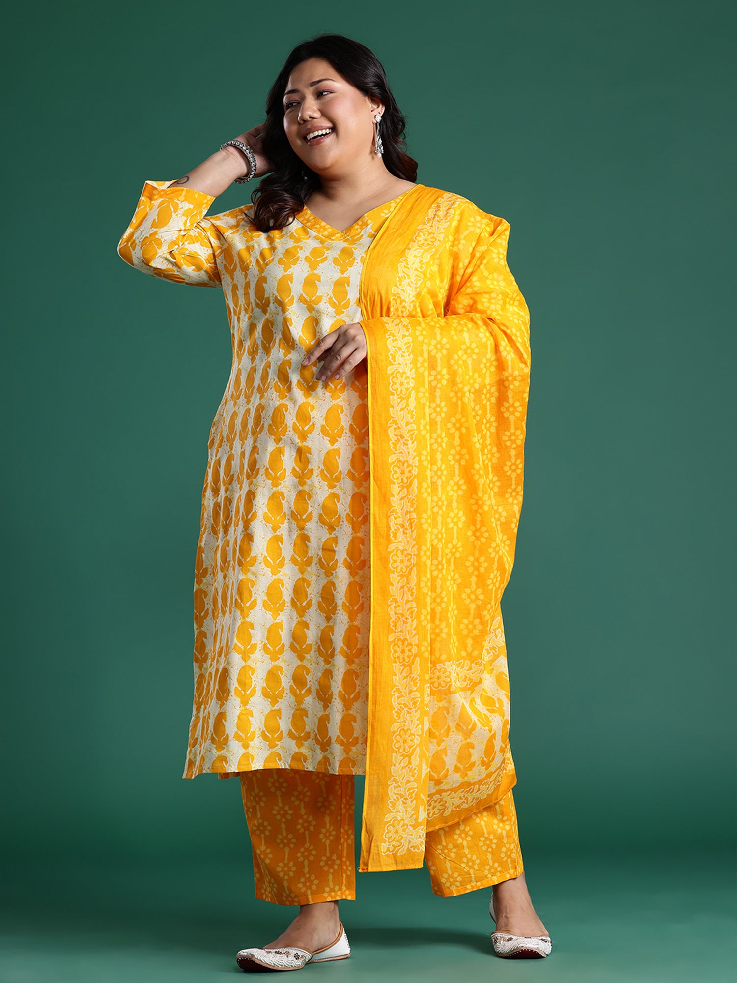 Plus Size Yellow Printed Straight Kurta Trousers With Dupatta Set