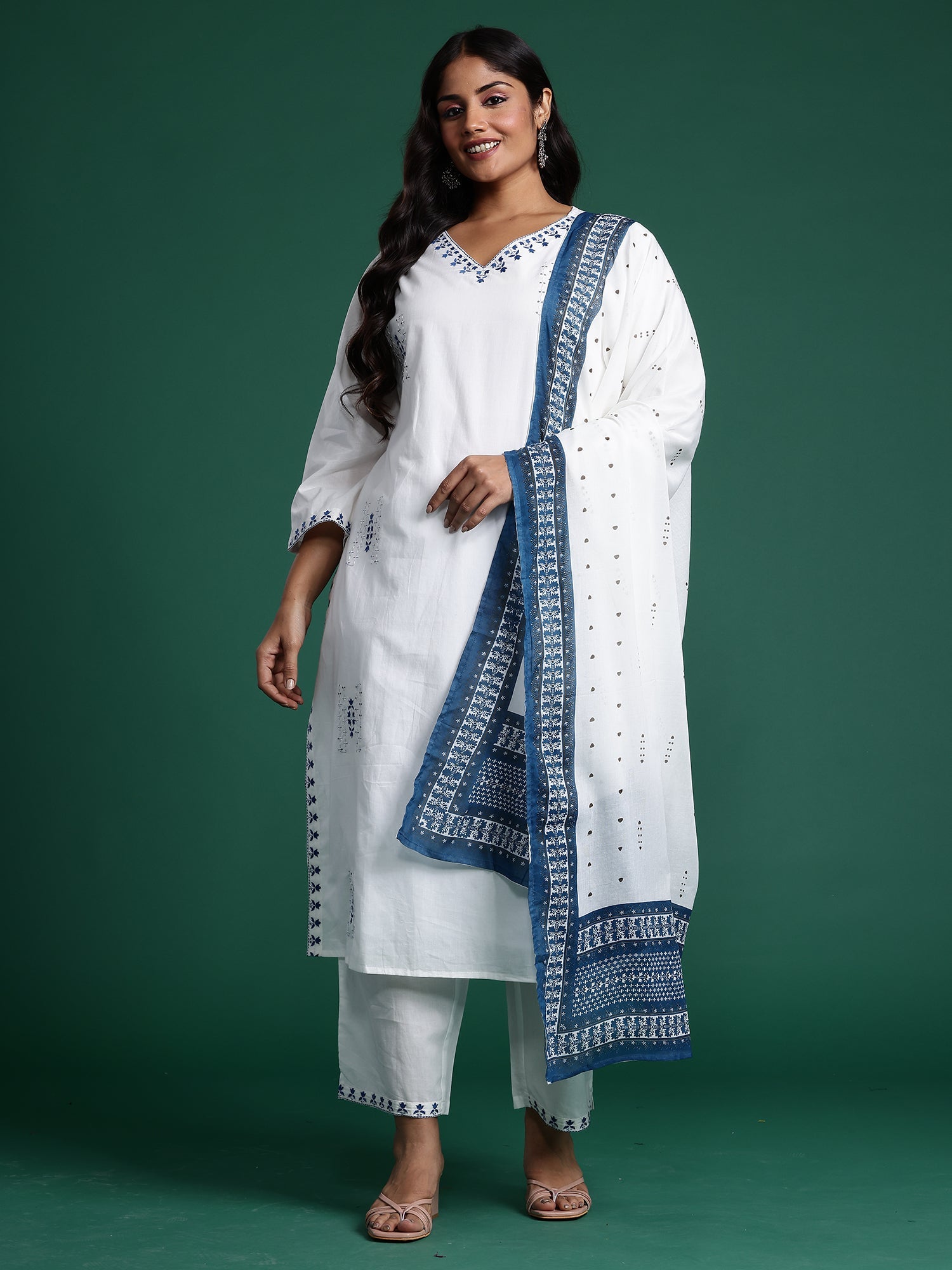White Kurta Sets  For women,indo era, indoera, plus size kurta set, plus size suit for women, lavender kurta set, kurta set for women, 