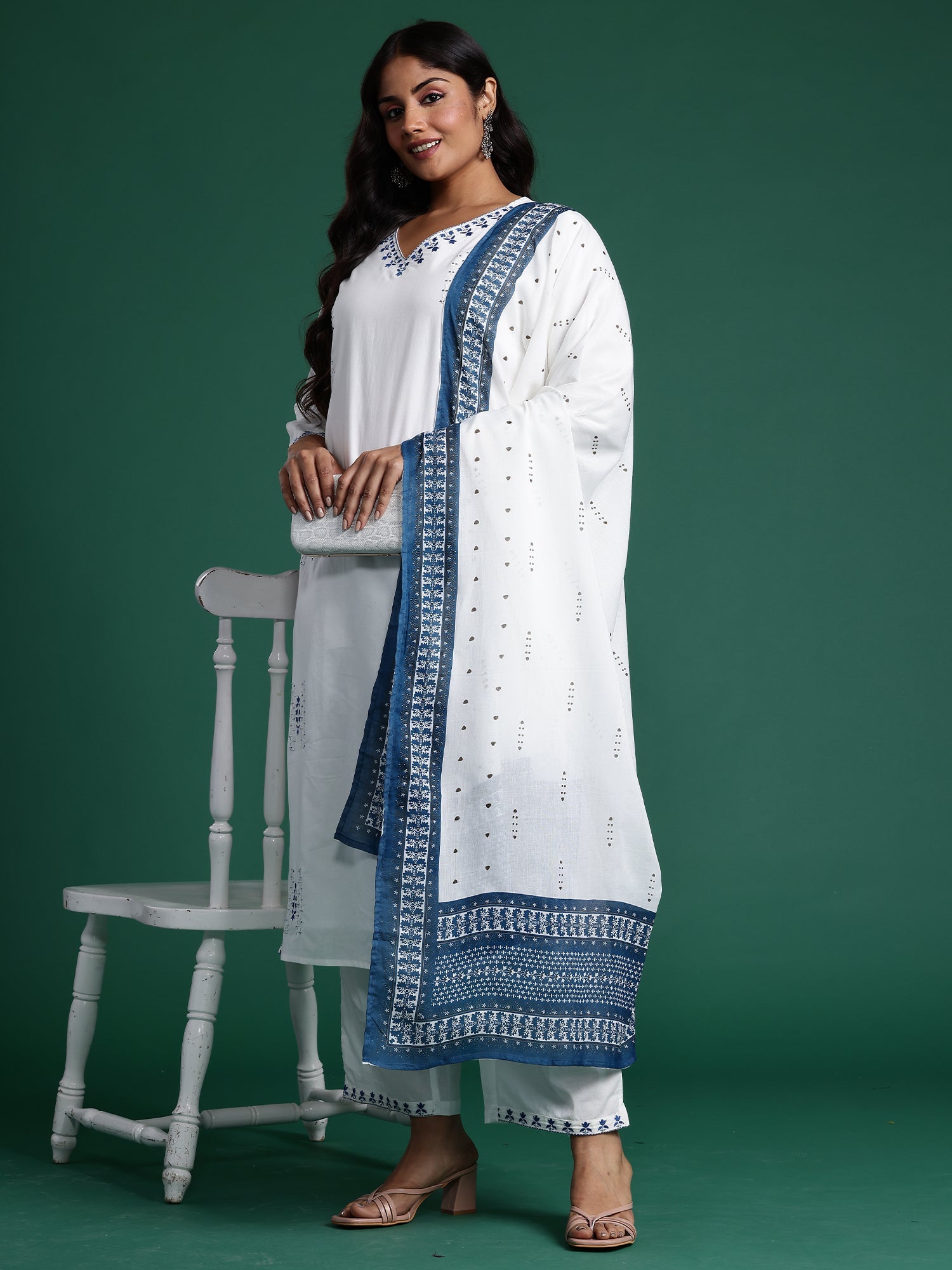White Kurta Sets  For women,indo era, indoera, plus size kurta set, plus size suit for women, lavender kurta set, kurta set for women, 