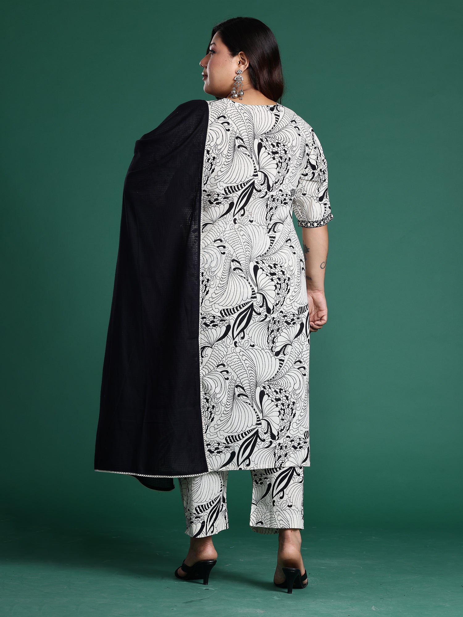indo era, indoera, heeramandi dress, women kurta, kurta for women, women suit, 3 piece dress for women, 2 piece suit for women, sundress, summer sale, summer look, dress for wedding, birthday outfit for women, kurti, anarkali suit, pakistani suit, coord set women, maxi sundress for women, women suit, summer dress, salwar suit, cotton kurta for women, sharara suit for women, plazo suit, sleeveless kurti, office wear for women, party wear for women, dress for mother day, mother day outfit,
