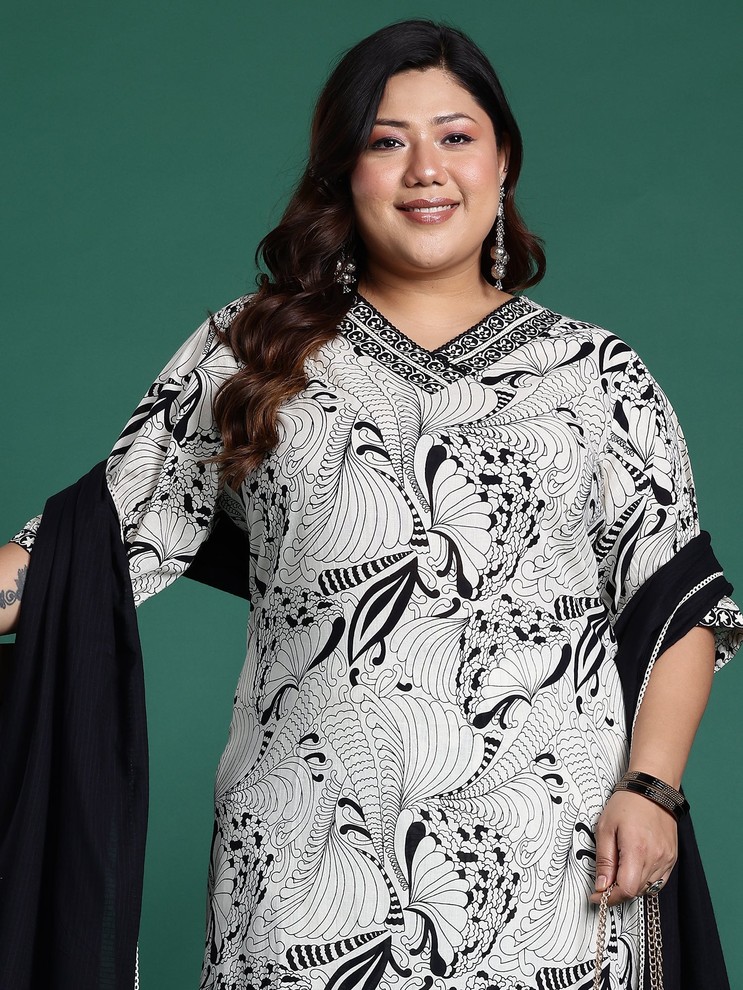 indo era, indoera, heeramandi dress, women kurta, kurta for women, women suit, 3 piece dress for women, 2 piece suit for women, sundress, summer sale, summer look, dress for wedding, birthday outfit for women, kurti, anarkali suit, pakistani suit, coord set women, maxi sundress for women, women suit, summer dress, salwar suit, cotton kurta for women, sharara suit for women, plazo suit, sleeveless kurti, office wear for women, party wear for women, dress for mother day, mother day outfit,
