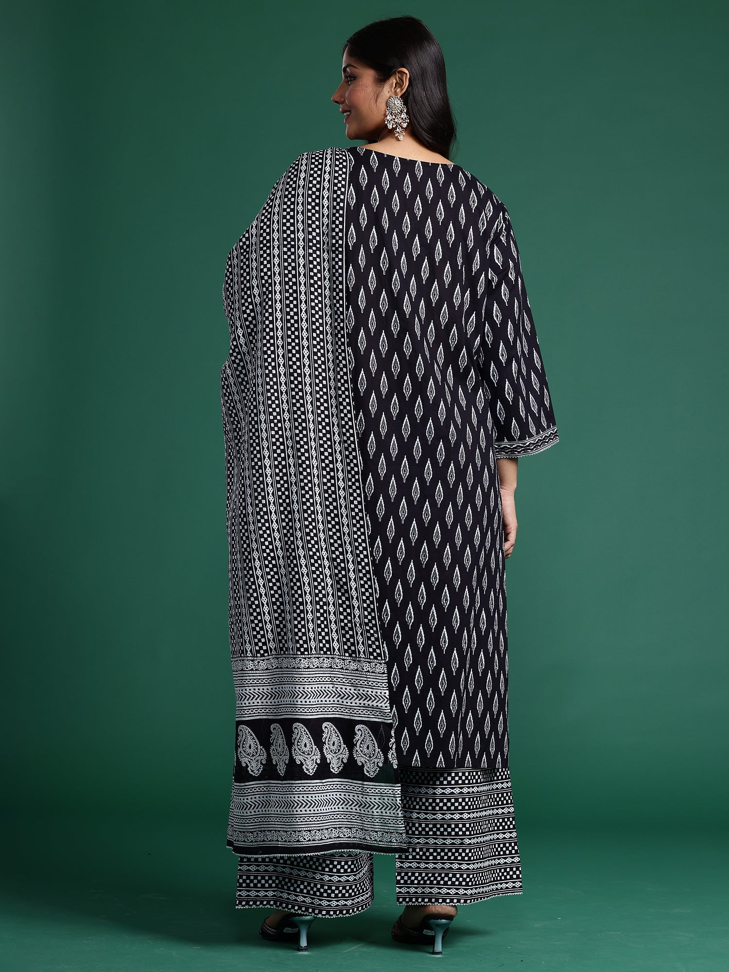 indo era, indoera, heeramandi dress, women kurta, kurta for women, women suit, 3 piece dress for women, 2 piece suit for women, sundress, summer sale, summer look, dress for wedding, birthday outfit for women, kurti, anarkali suit, pakistani suit, coord set women, maxi sundress for women, women suit, summer dress, salwar suit, cotton kurta for women, sharara suit for women, plazo suit, sleeveless kurti, office wear for women, party wear for women, dress for mother day, mother day outfit,