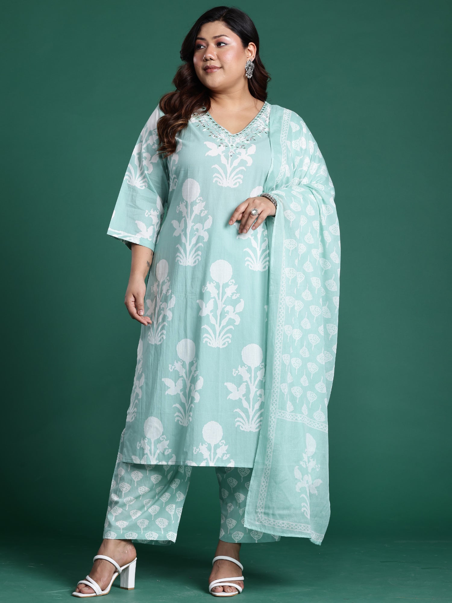 indo era, suit, kurta set for women, indo era kurta, kurta sets for ladies, summer dresses for women, 3 piece suit, cotton kurta set for women, new arrivals, women kurti plazo set, women in suit, kurta suit, floral kurta, short suit, spring summer, Green suit