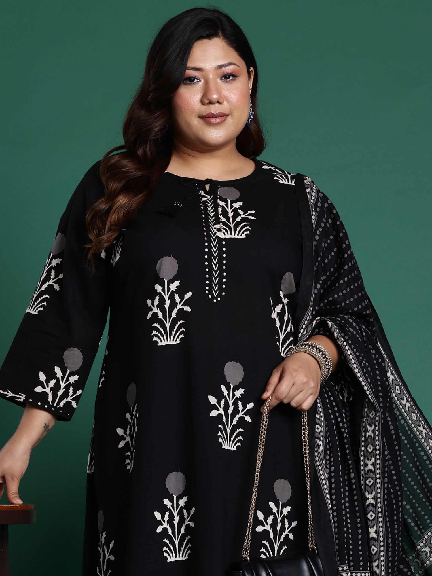 indo era, indoera, indo era kurta, heeramandi dress, heeramandi, dress for women, kurta for women, kurtaset for women, indo era kurta set, indo era suit, anarkali kurta, salwar suit, sharara set, cotton kurta, dress for women, kurta for women, birthday dress for women, gown for women, formal dress for women, party wear for women, summer dress, female kurti, cotton dress for women, kurta with dupatta, dressing style, casual look, new arrival for women, Black suit