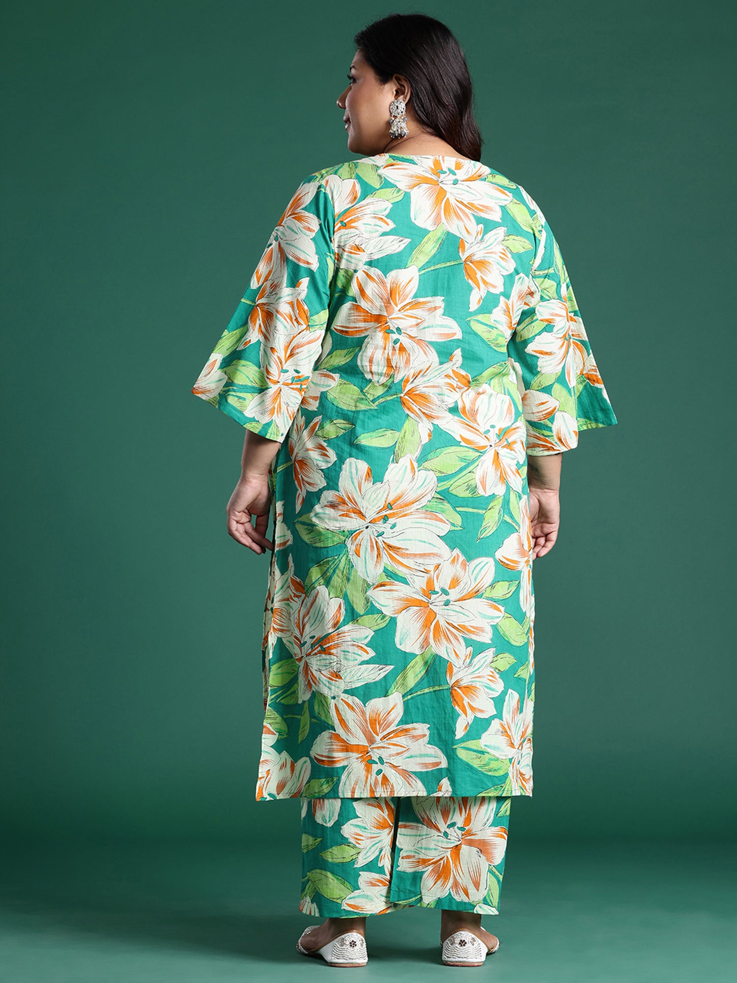Plus Size Green Printed Straight Kurta Trousers set