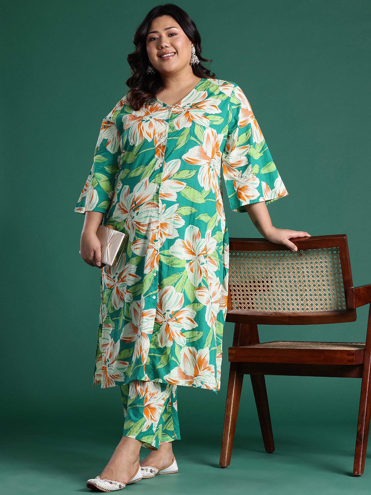 Plus Size Green Printed Straight Kurta Trousers set