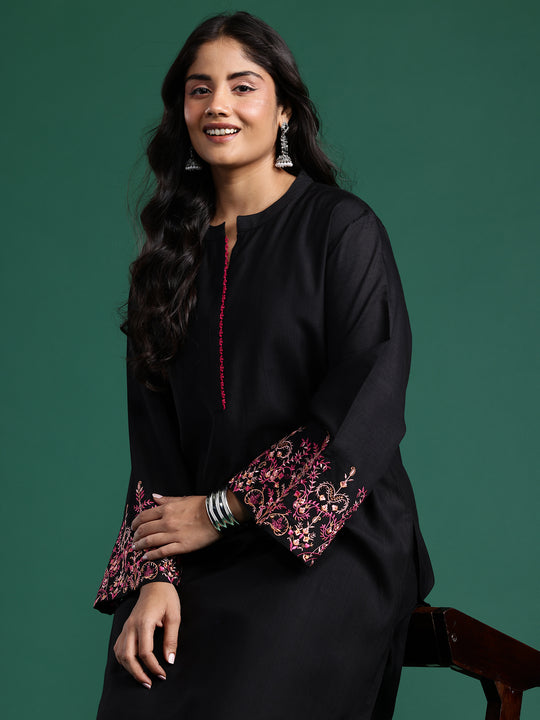 Plus Size Black Embroidered Straight Kurta Trousers set