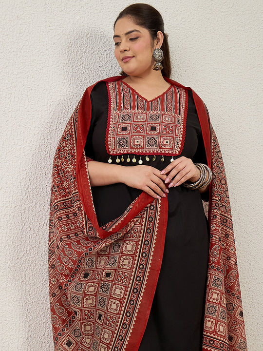 Plus Size Black Printed Straight Kurta Trousers With Dupatta Set