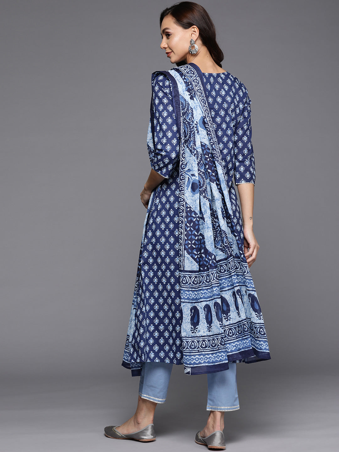 holi outfit for women, holi outfit ideas, holi outfit for men, holi outfit for girls, holi outfit for baby girl, holi outfit for baby boy, holi outfit pinterest, holi outfit ideas men, holi outfits for kids, Eid Outfits, Eid Collection, New Kurta Sets, Salwar Suits for Eid, women's day outfit ideas, women's day outfits, Co-Ords, V-Neck dresses, Round Neck suits, Cotton Kurta Sets, Heavy Outfits For Eid, Pakistani Outfits, Pakistani Kurta Sets, Pakistani Dresses for women
