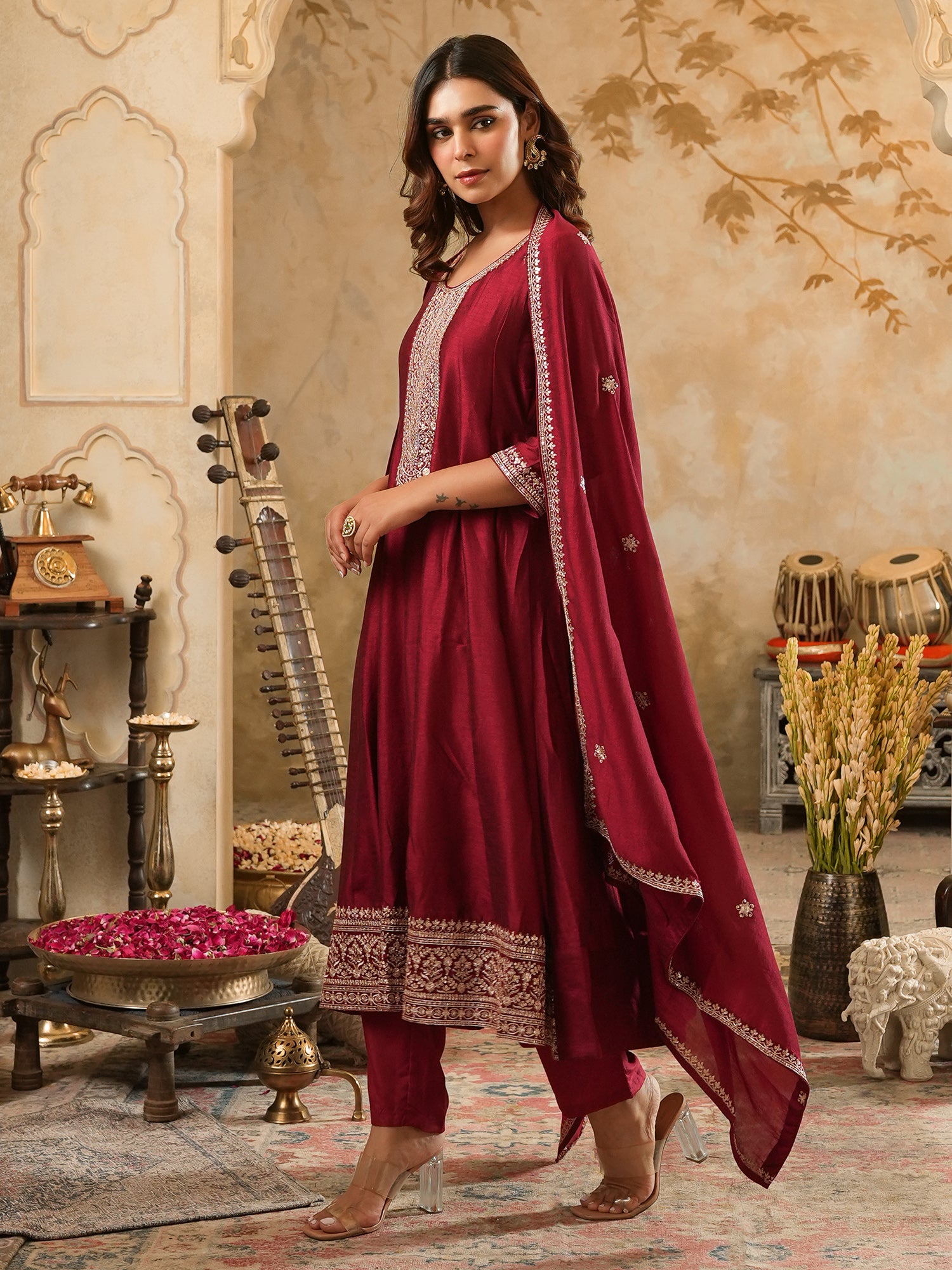 Women Maroon Embroidered Silk Blend Anarkali Kurta Sets With Dupatta