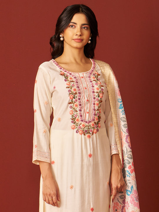 Indo Era Off White Embroidered Straight Kurta Trousers With Dupatta Set