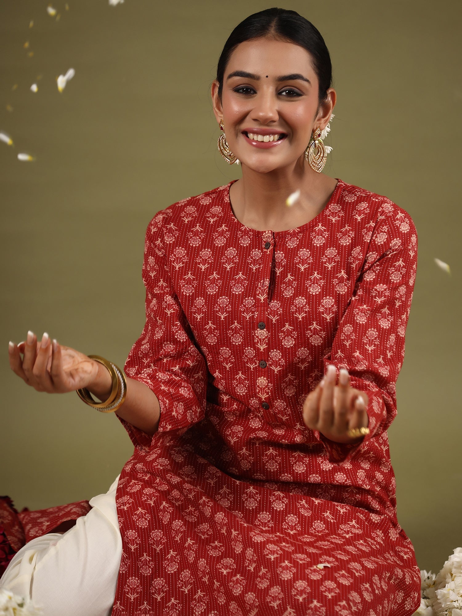 indo era, indoera, indo era kurta, heeramandi dress, heeramandi, dress for women, kurta for women, kurtaset for women, indo era kurta set, indo era suit, anarkali kurta, salwar suit, sharara set, cotton kurta, dress for women, kurta for women, birthday dress for women, gown for women, formal dress for women, party wear for women, summer dress, female kurti, cotton dress for women, kurta with dupatta, dressing style, casual look, new arrival for women, Red kurta