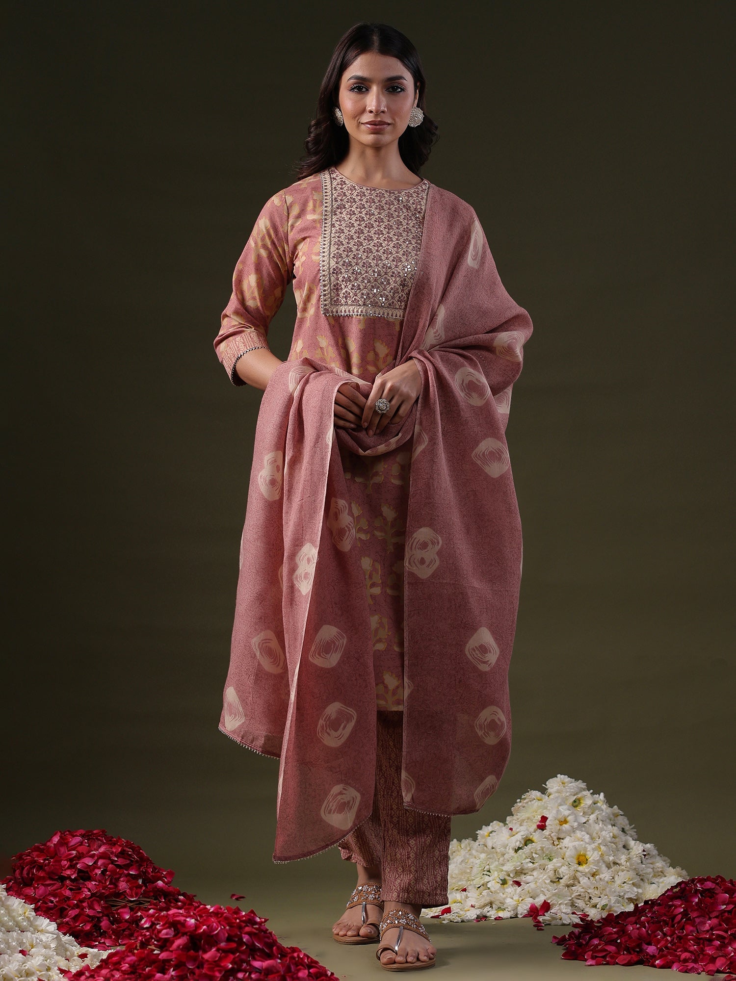 indo era, indoera, indo era kurta, heeramandi dress, heeramandi, dress for women, kurta for women, kurtaset for women, indo era kurta set, indo era suit, anarkali kurta, salwar suit, sharara set, cotton kurta, dress for women, kurta for women, birthday dress for women, gown for women, formal dress for women, party wear for women, summer dress, female kurti, cotton dress for women, kurta with dupatta, dressing style, casual look, new arrival for women, Pink suit