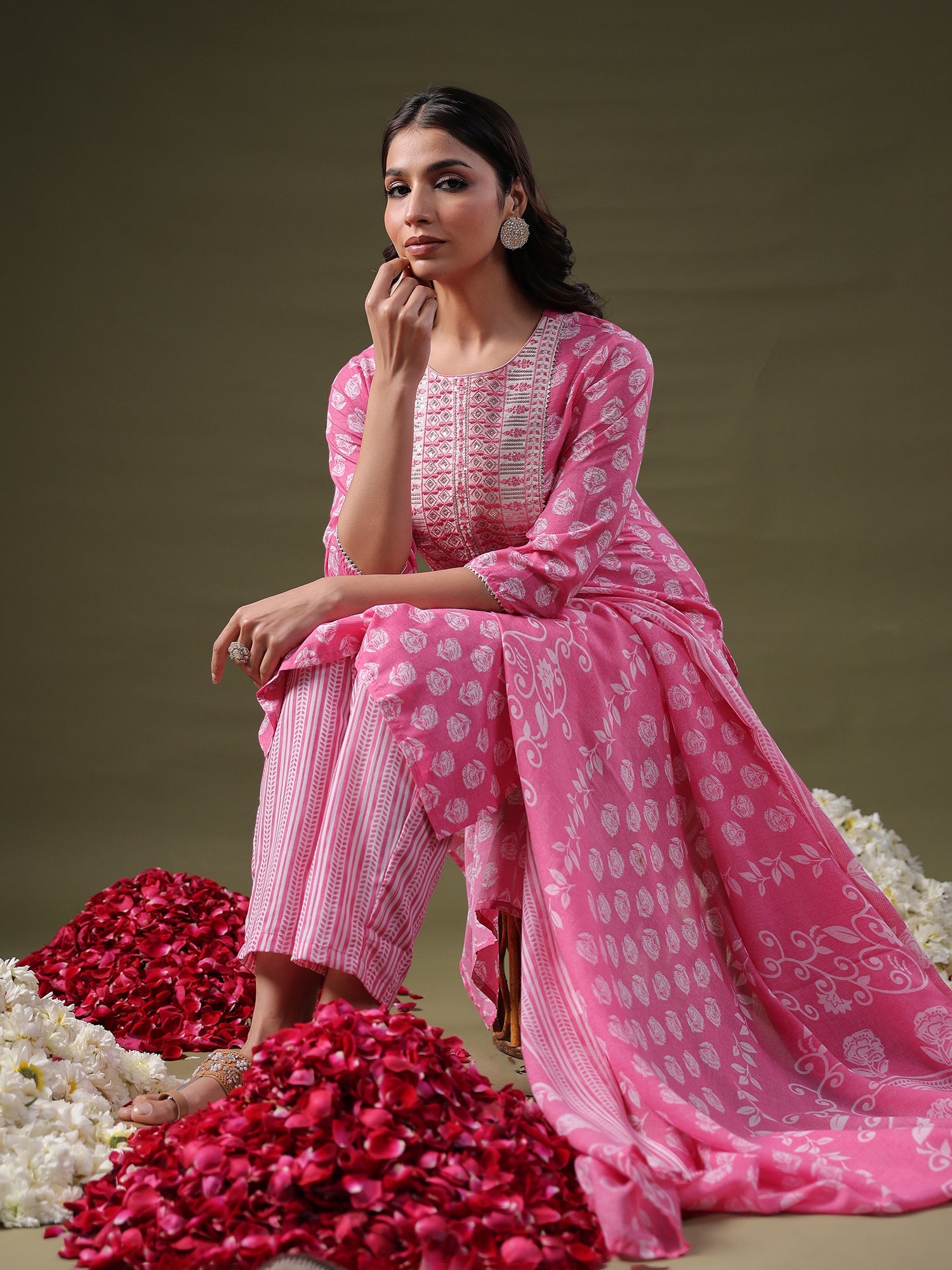 indo era, indoera, indo era kurta, heeramandi dress, heeramandi, dress for women, kurta for women, kurtaset for women, indo era kurta set, indo era suit, anarkali kurta, salwar suit, sharara set, cotton kurta, dress for women, kurta for women, birthday dress for women, gown for women, formal dress for women, party wear for women, summer dress, female kurti, cotton dress for women, kurta with dupatta, dressing style, casual look, new arrival for women, Pink suit